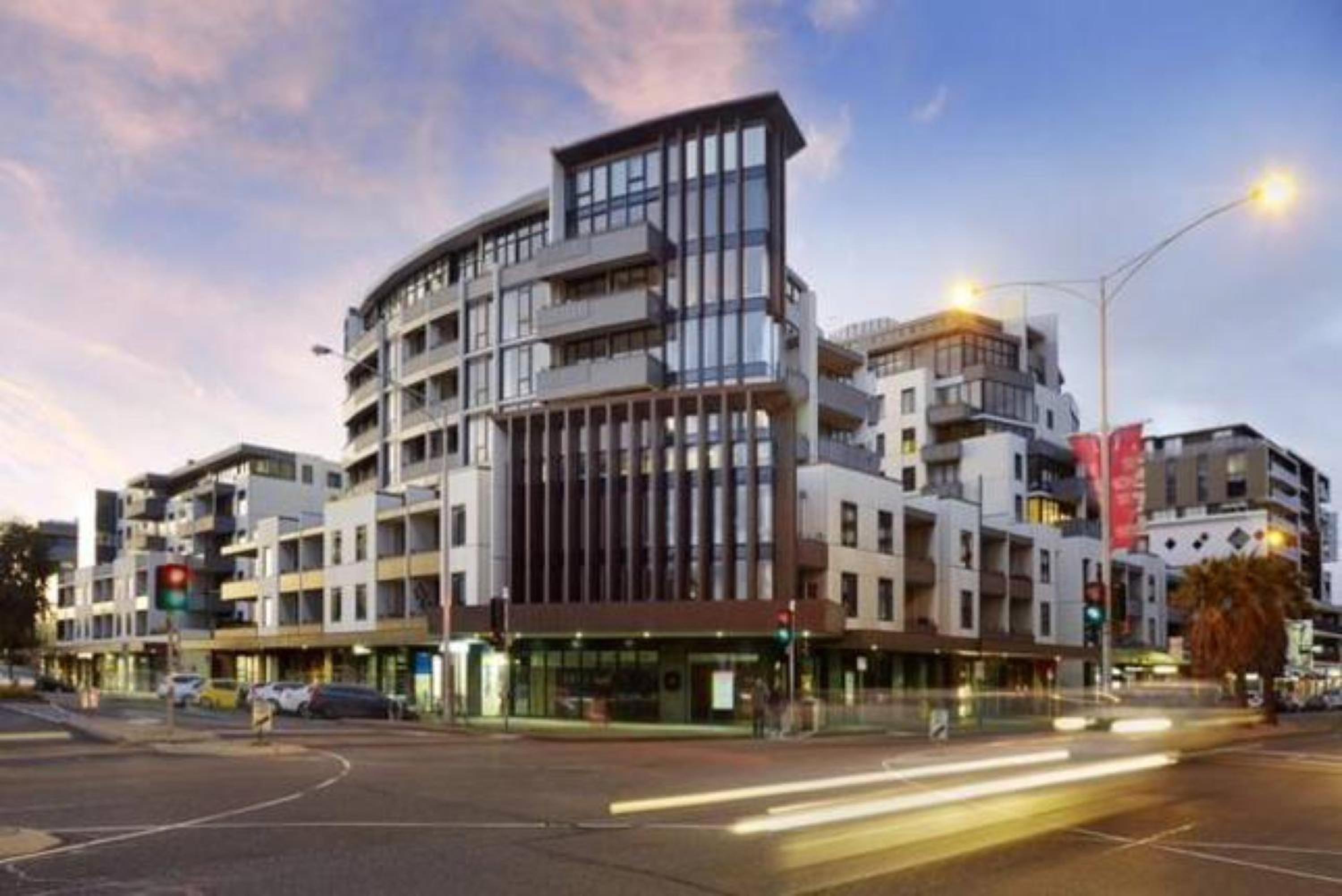 StayCentral - Spacious Seaviews Port Melbourne
