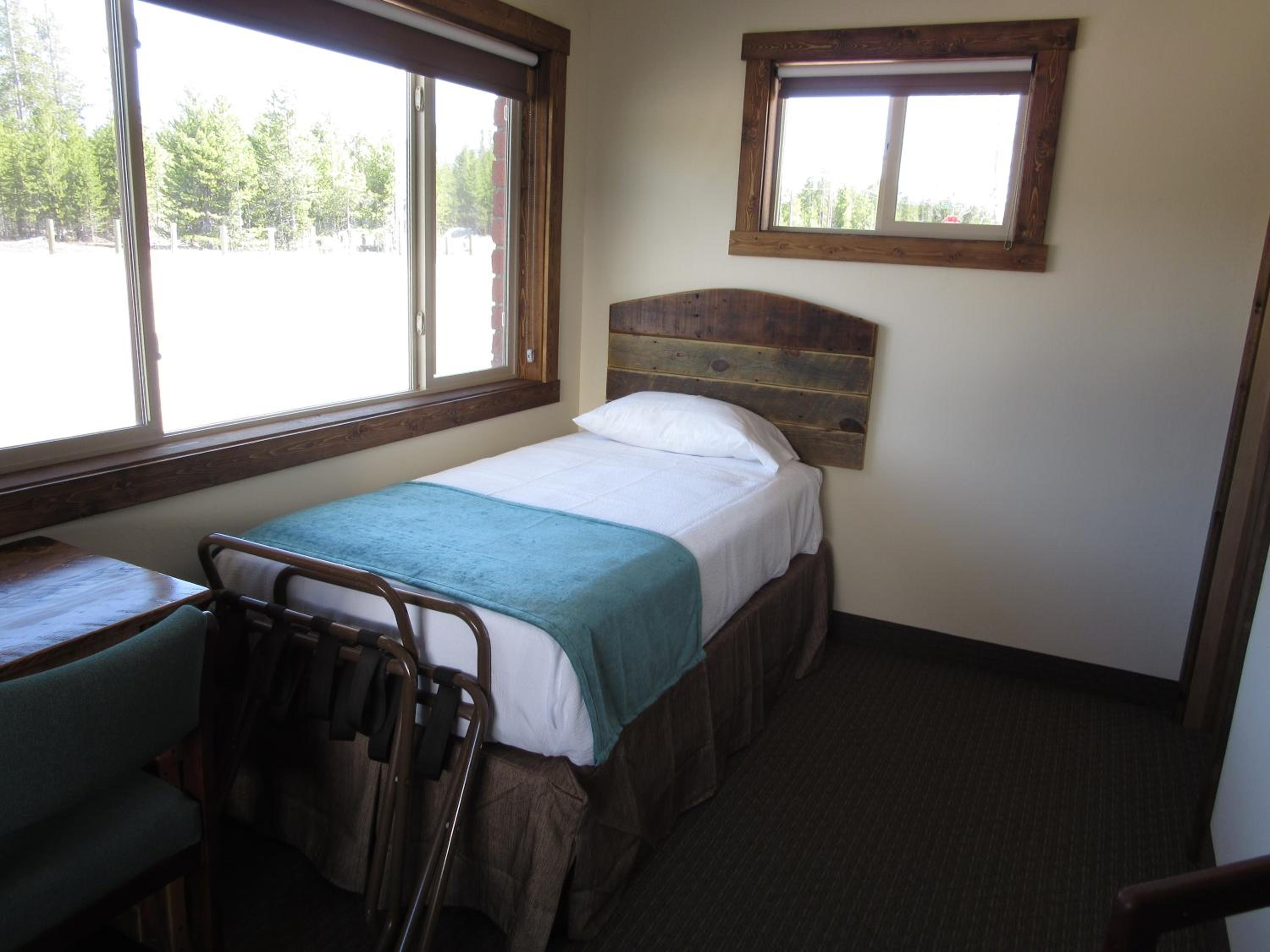 Al's Westward Ho Motel view 5