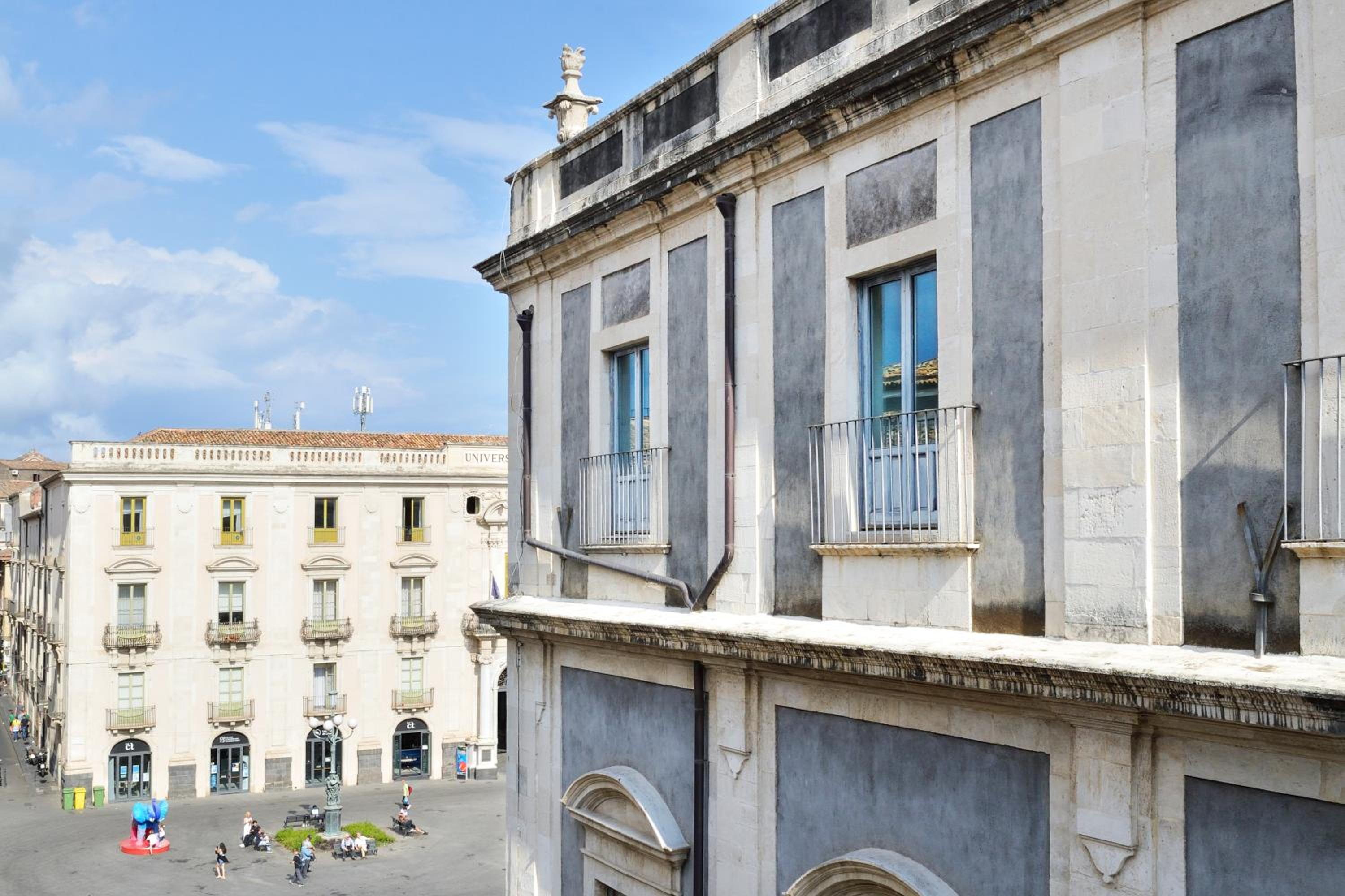 Le Leggende di Casa Università