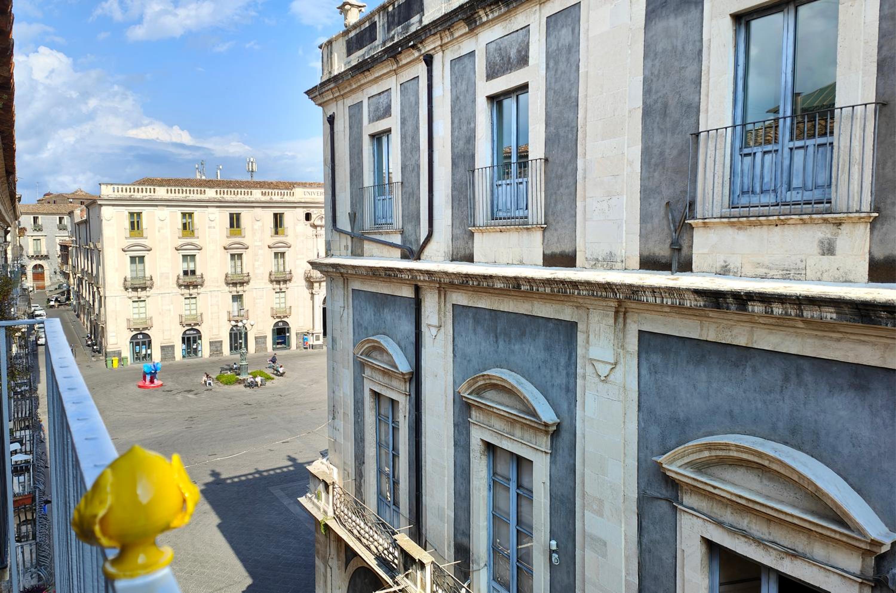 Le Leggende di Casa Università