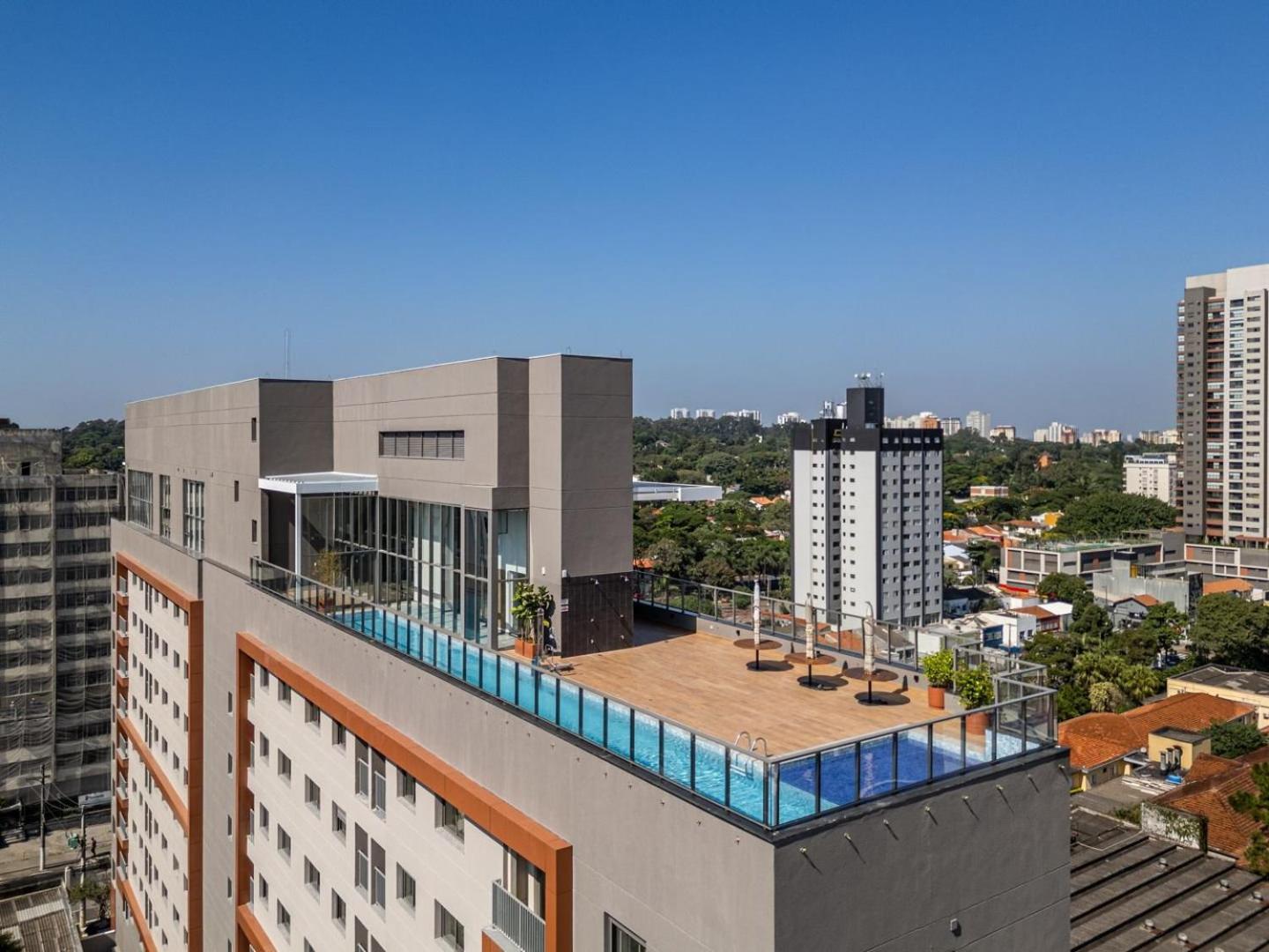 AD330 by Conviva