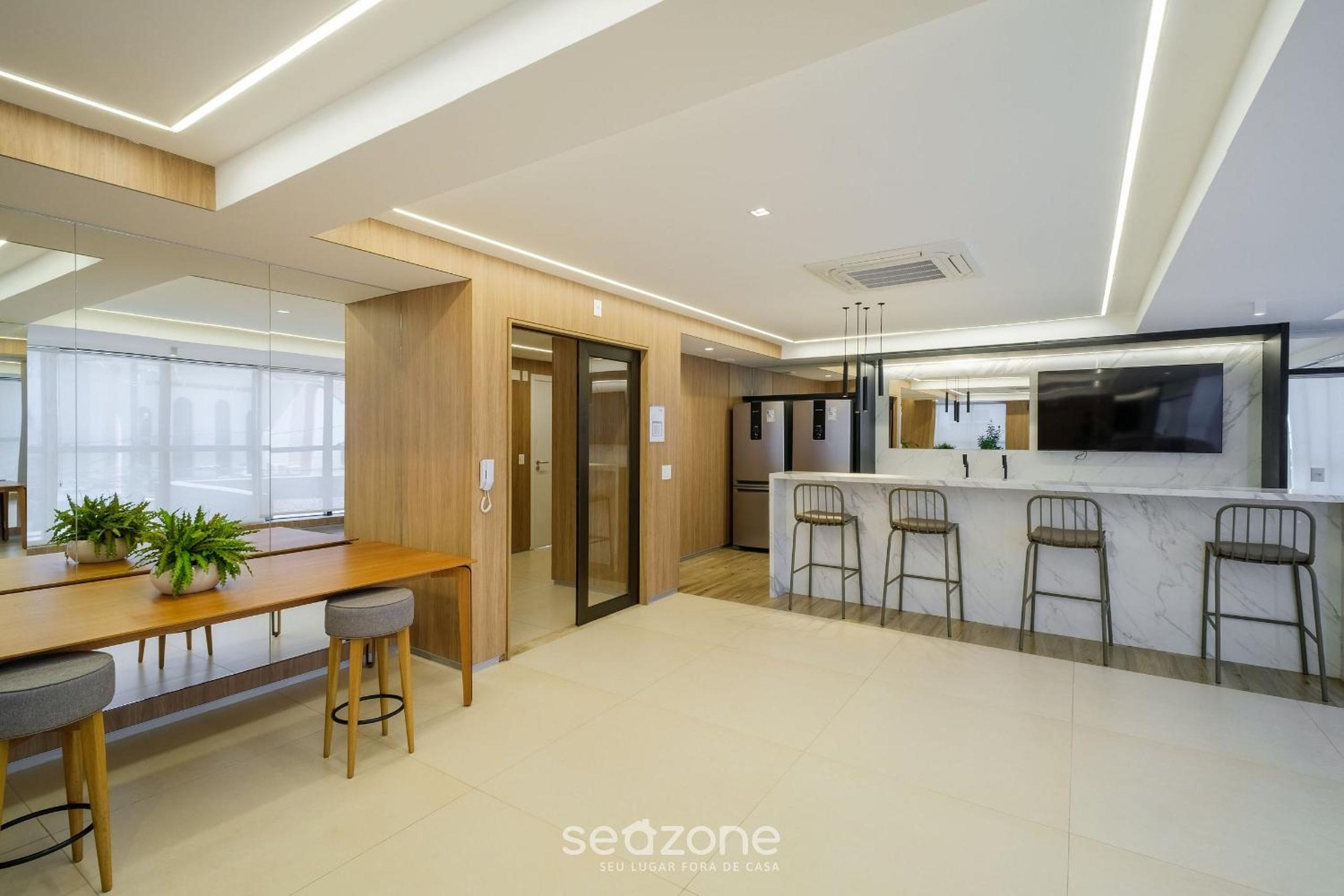 Modern and Fully Equipped Apartments 500m from Barra Beach in Salvador – ZNB