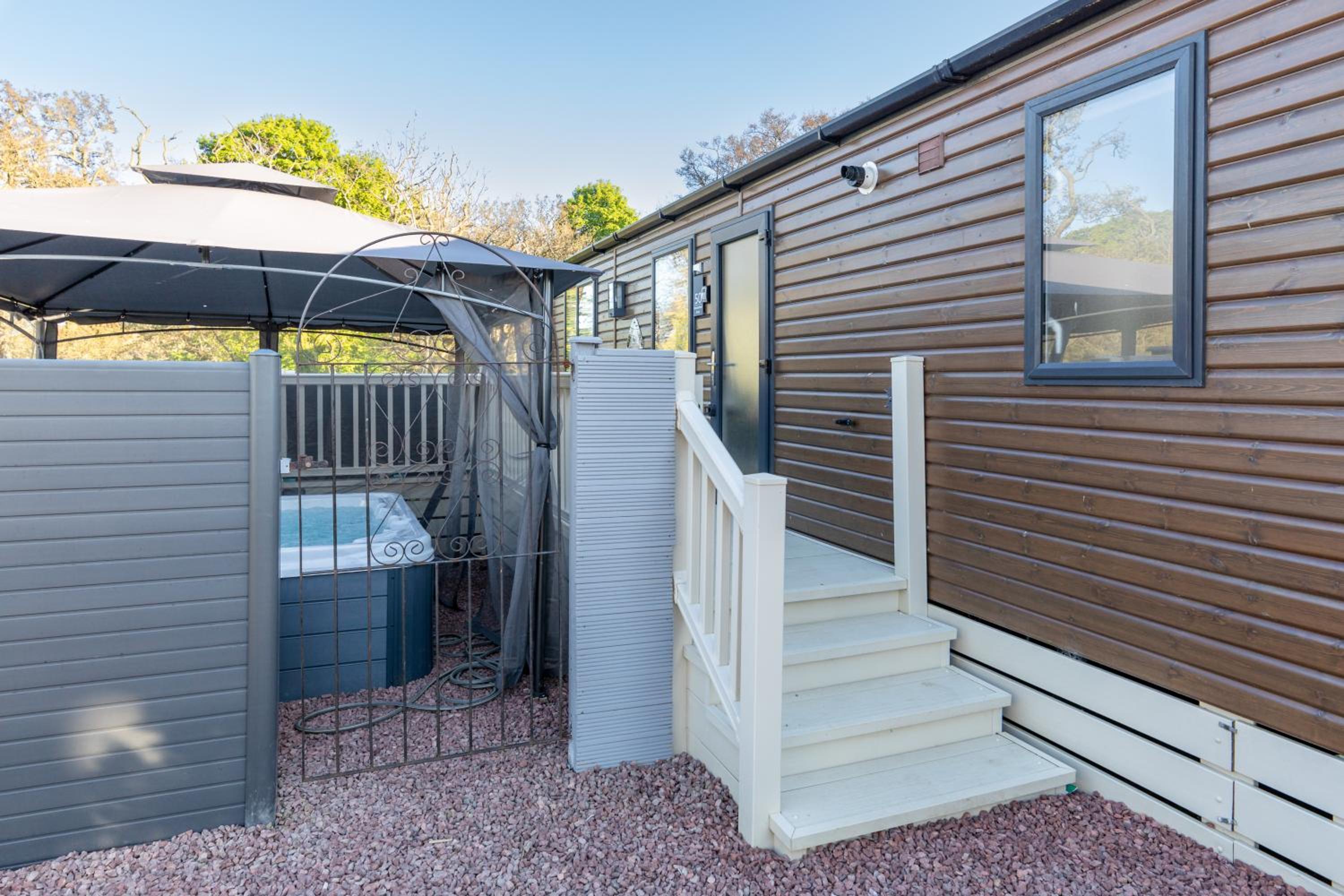 Bockenfield Park country Lodge with hot tub