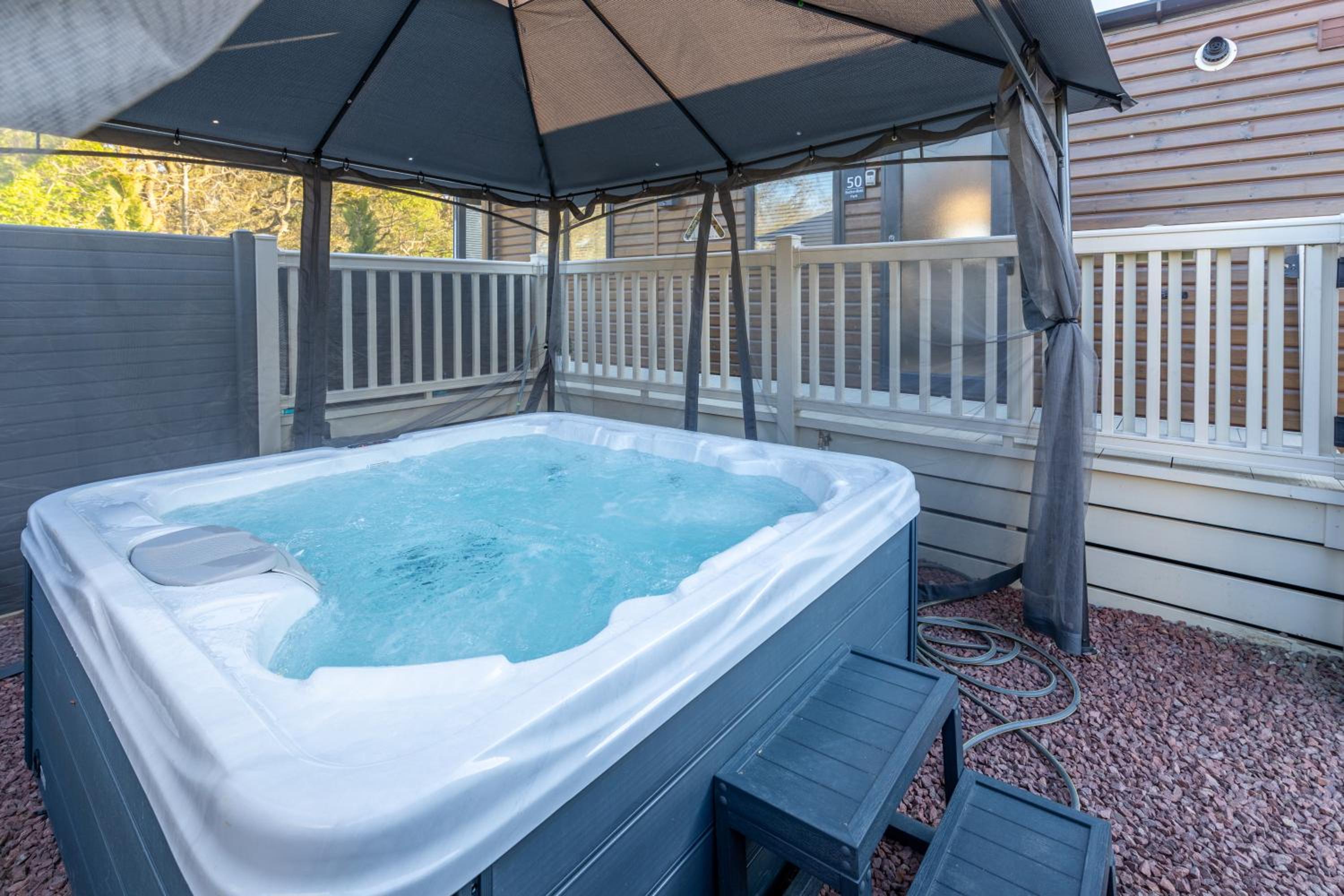 Bockenfield Park country Lodge with hot tub