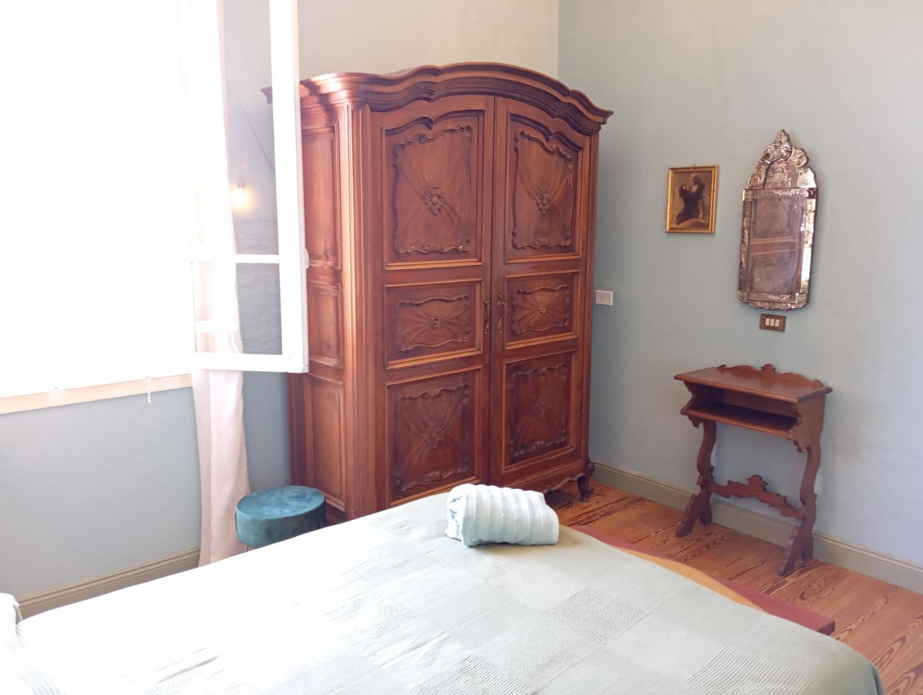 Meine Sonne Riviera, appartamento storico con vista mare, terrazzo e parcheggio