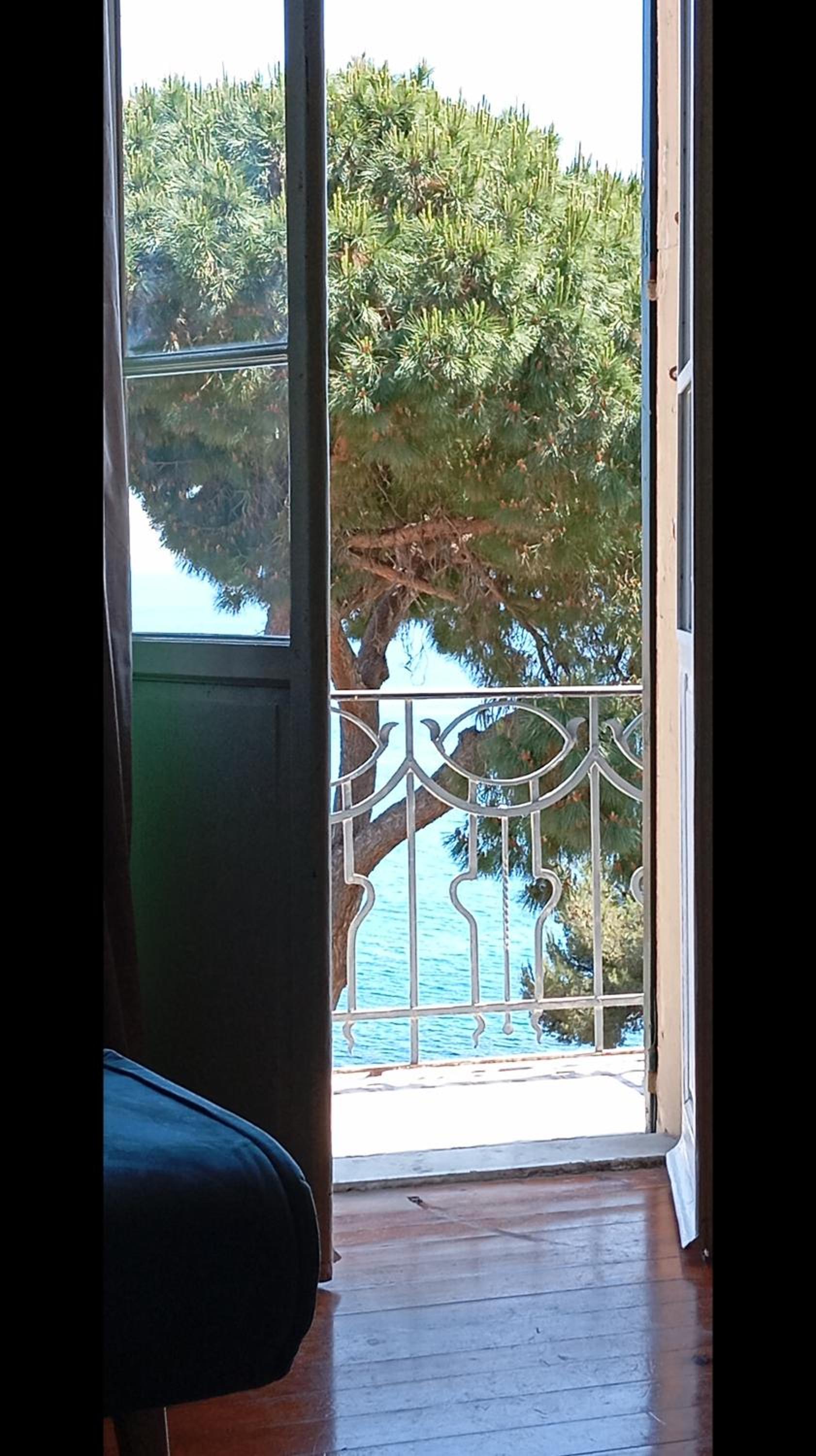 Meine Sonne Riviera, appartamento storico con vista mare, terrazzo e parcheggio