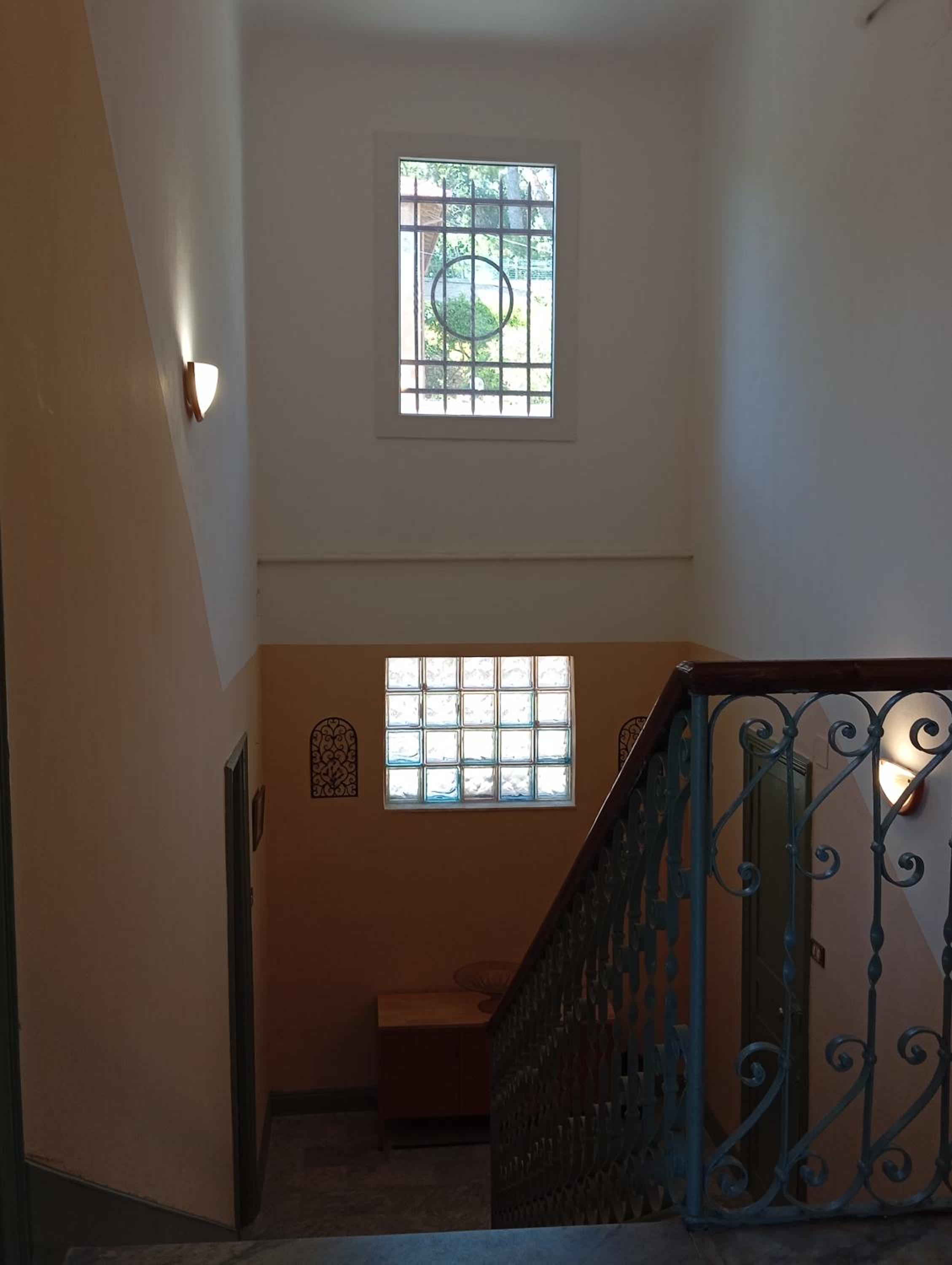 Meine Sonne Riviera, appartamento storico con vista mare, terrazzo e parcheggio