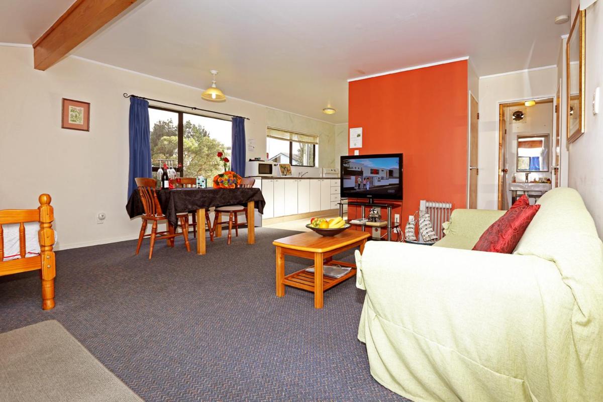 Waiuku Lodge Motel