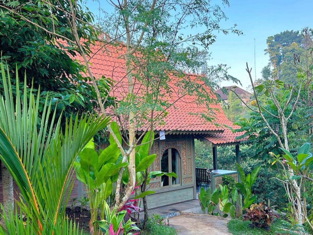 Tresna Bali Luxury Cabins Ubud