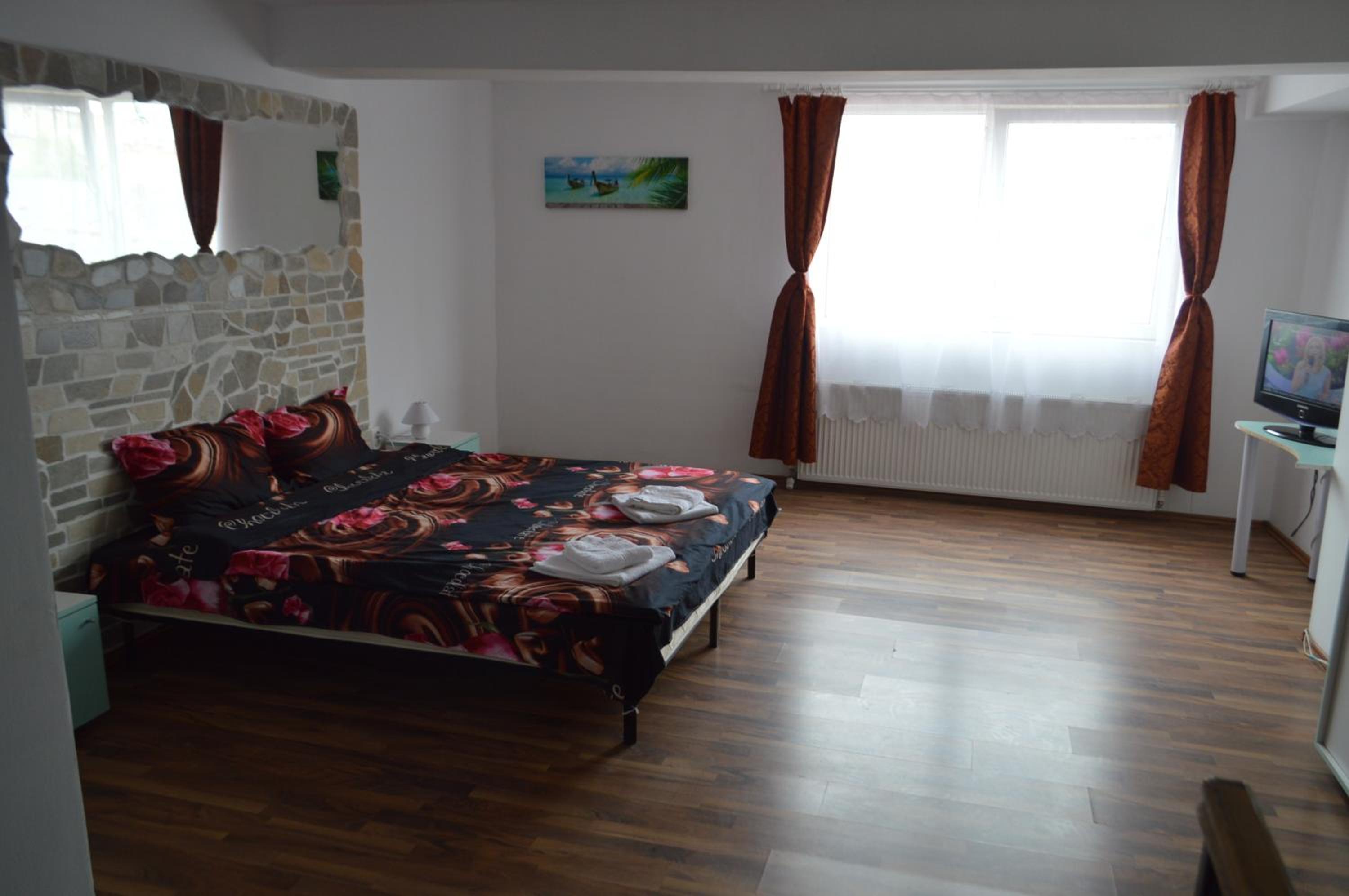 Photo 42