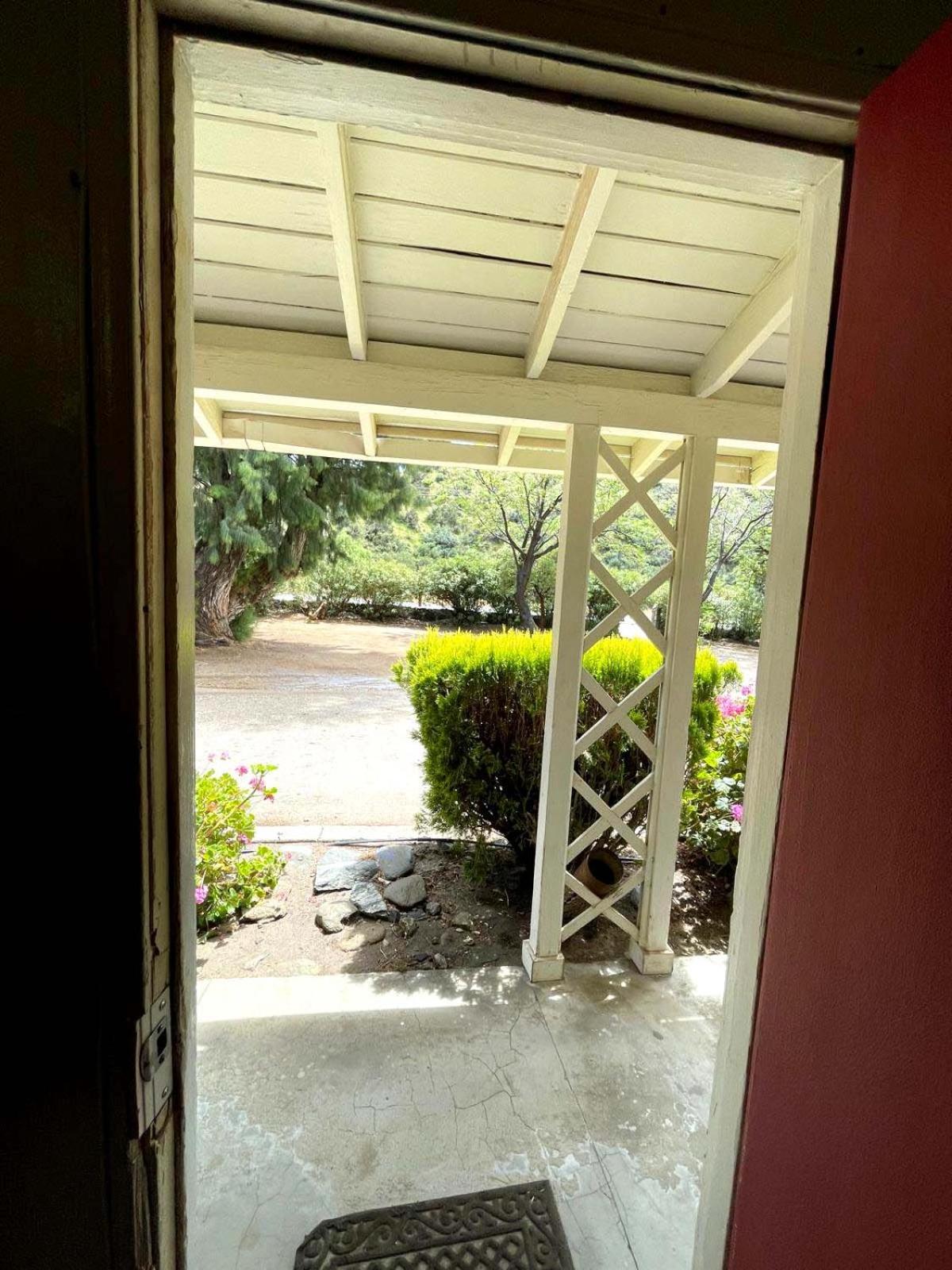 Sierra Pelona Motel