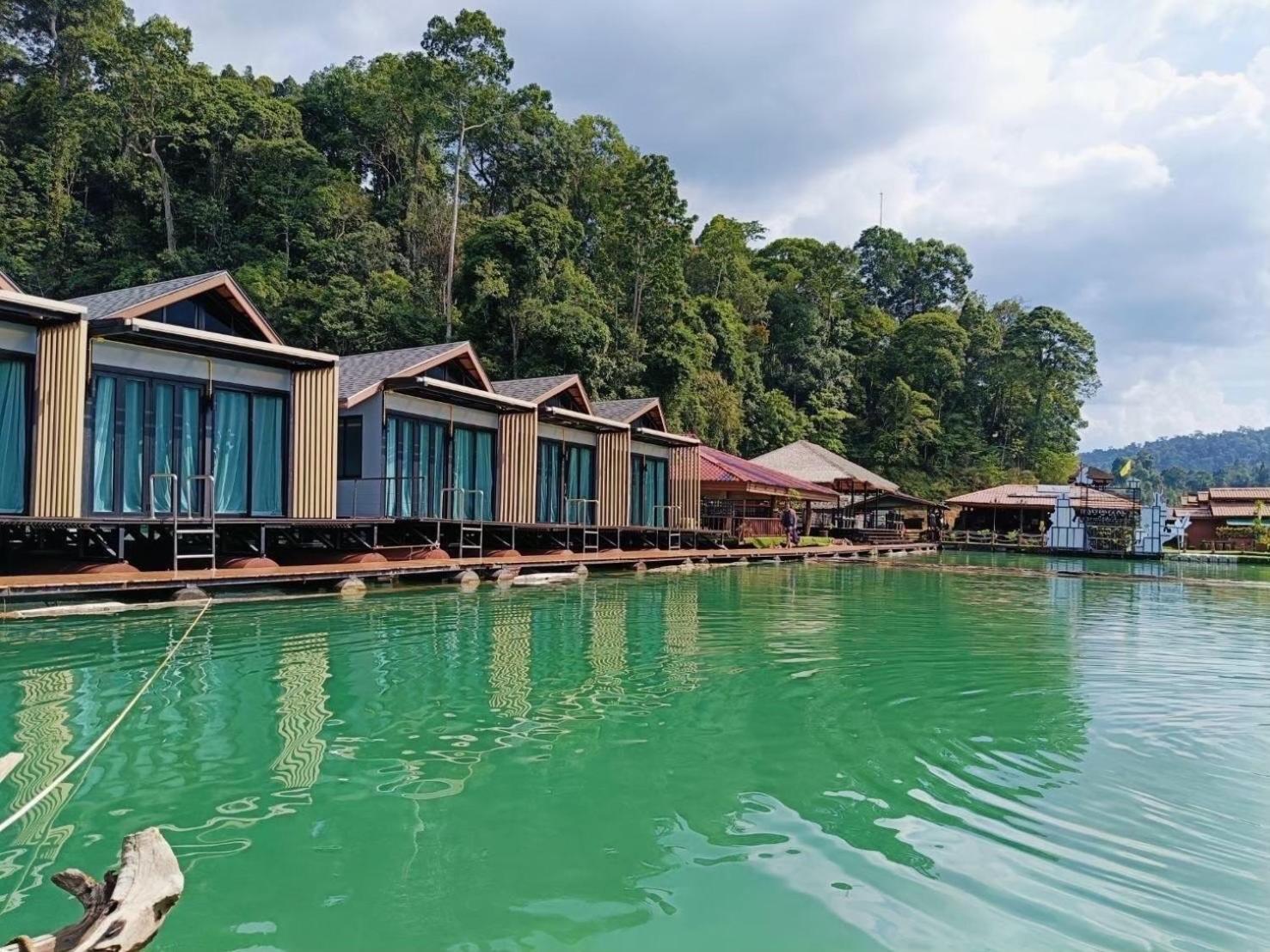 Khaosok city hostel