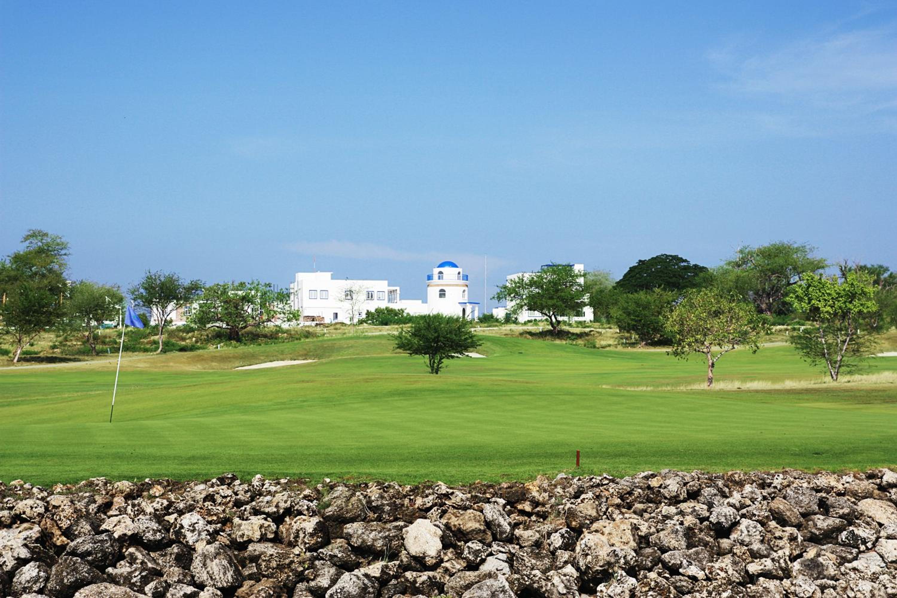 Thunderbird Resorts - Poro Point