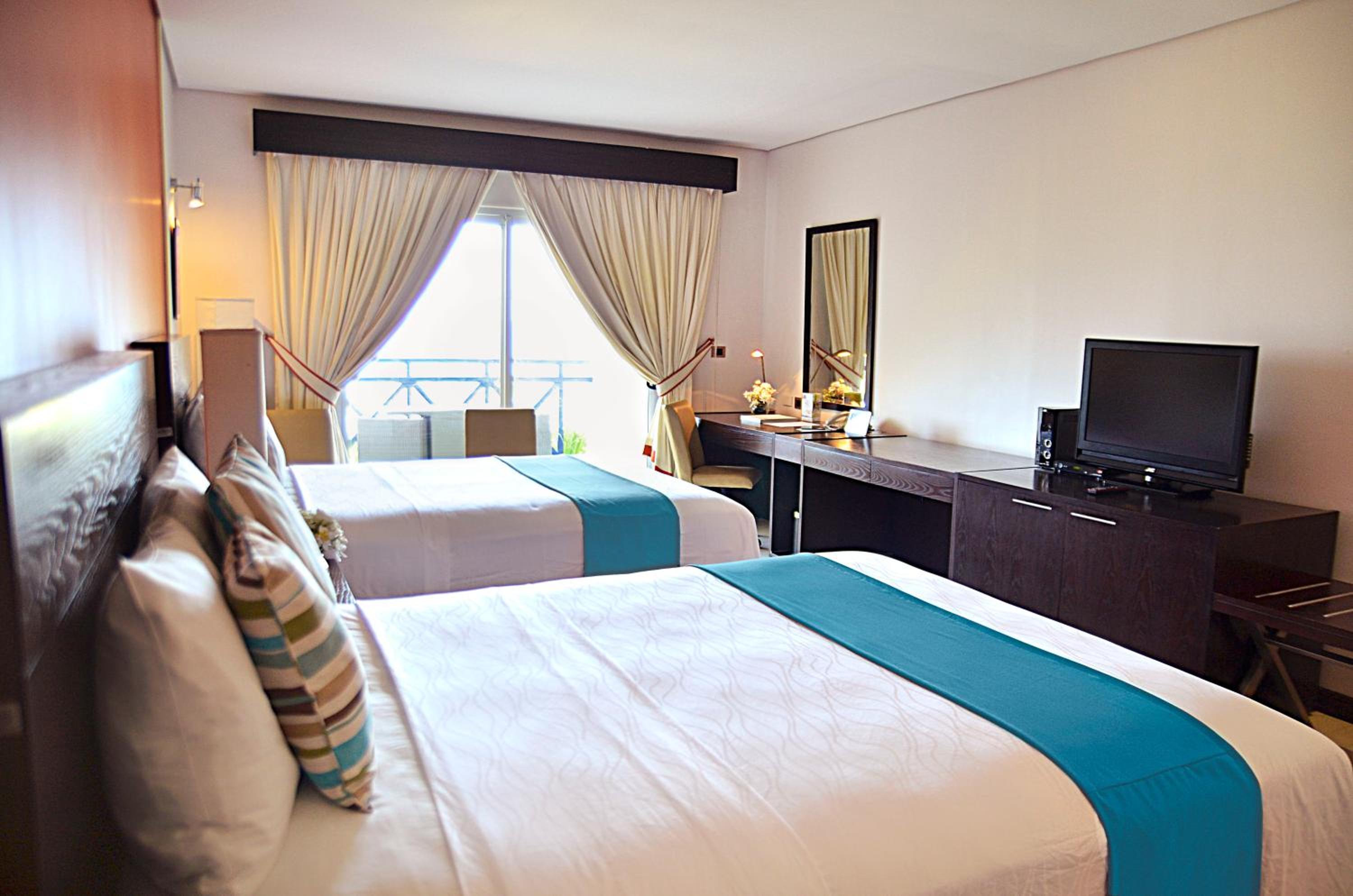 Thunderbird Resorts - Poro Point