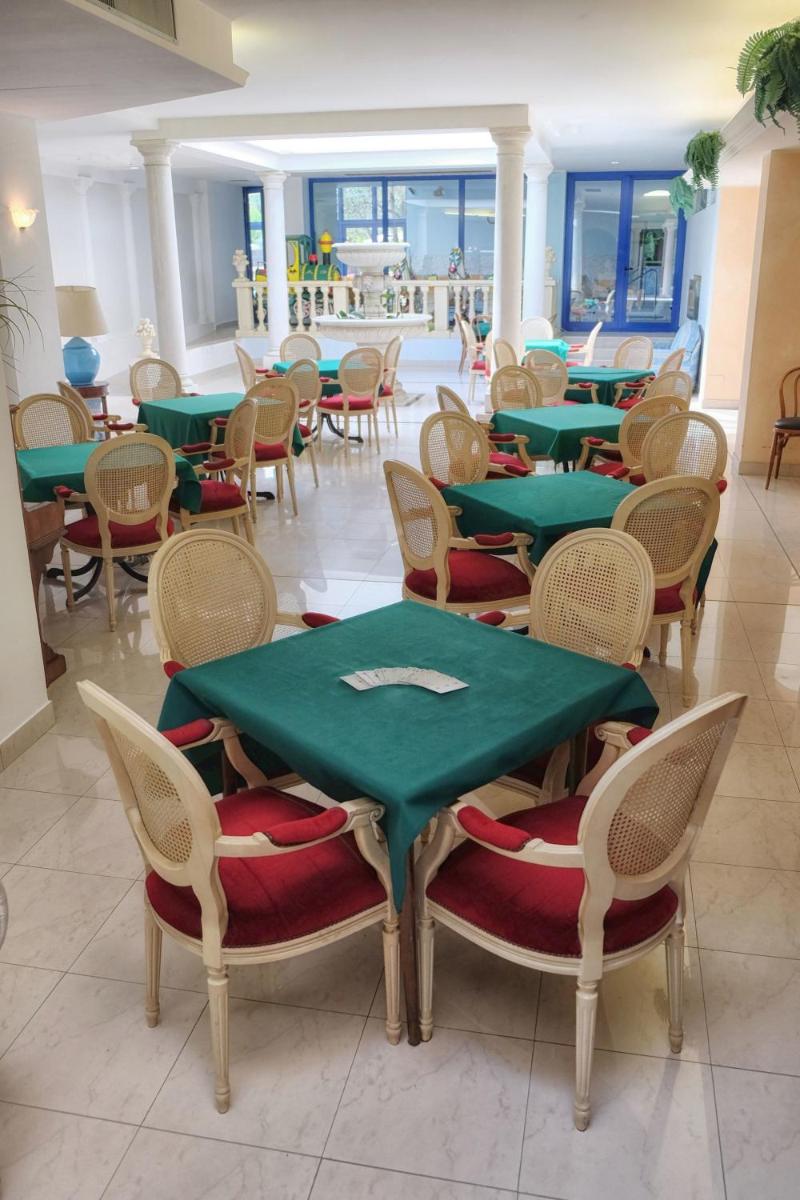 restaurant