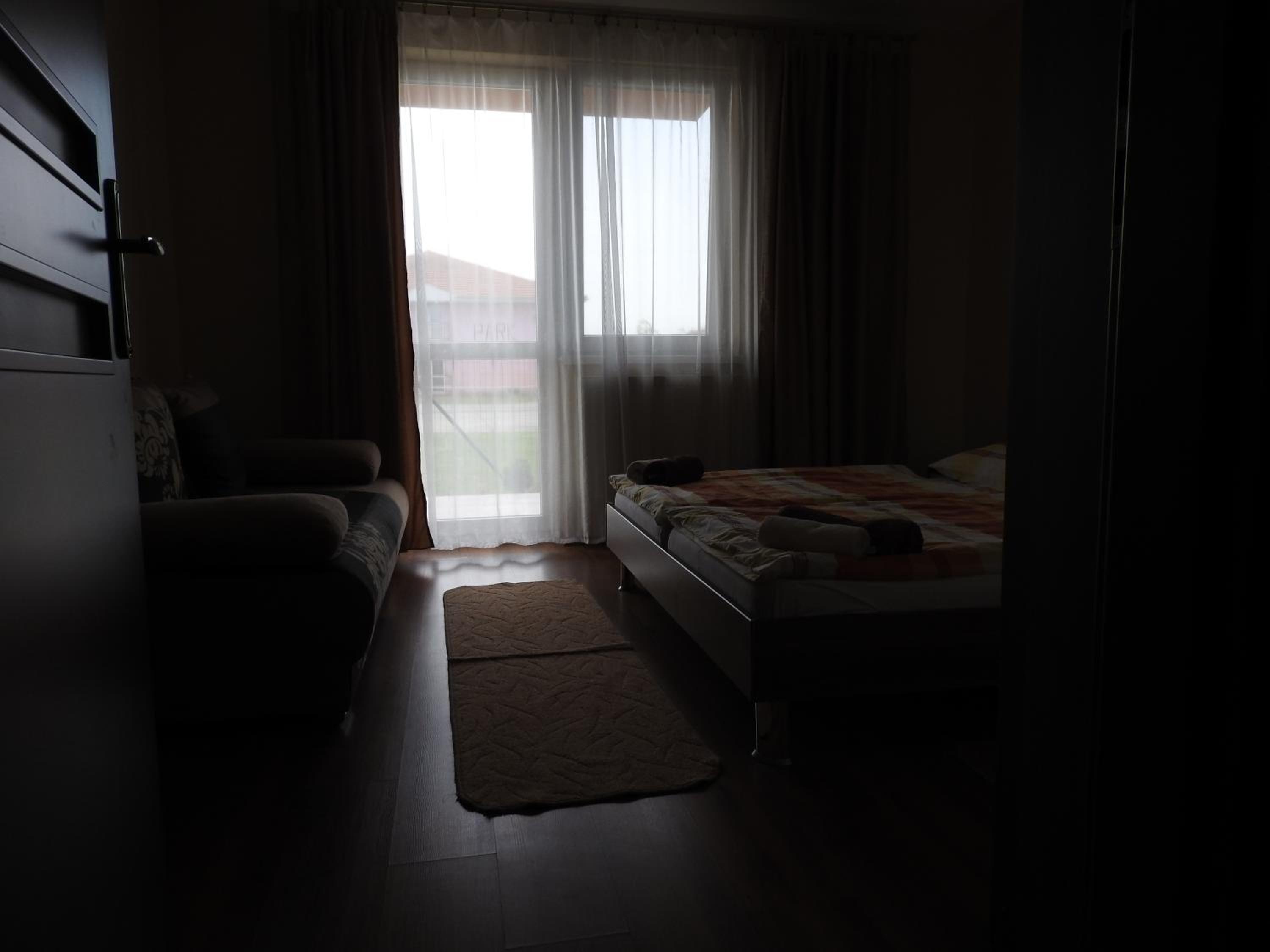 Photo 37
