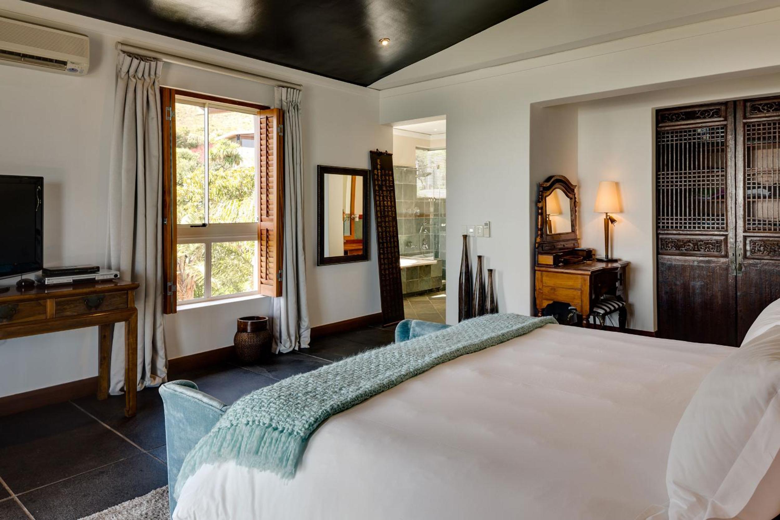 The Cape Bali Luxury Villa with Ocean Views in Camps Bay