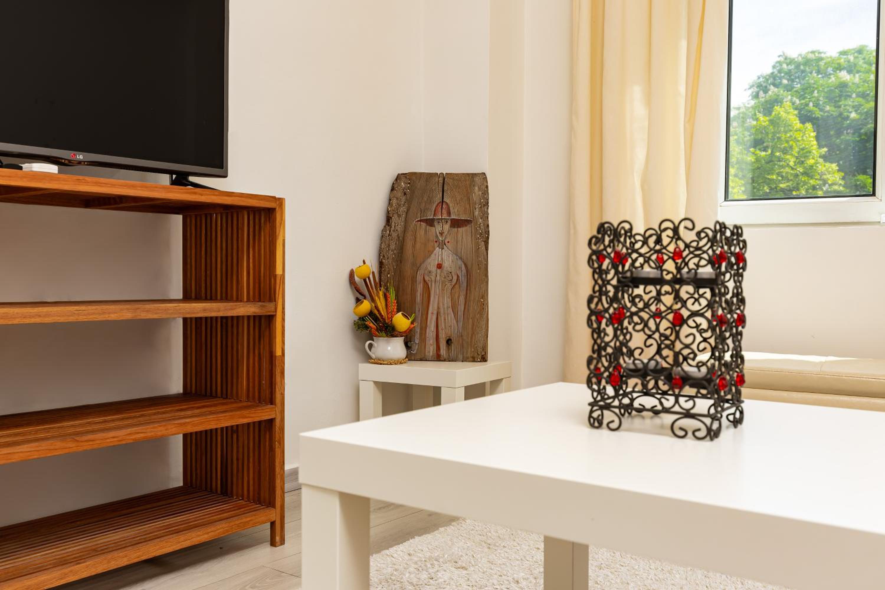 Azuuro - 1BD near the city center by Flat Manager