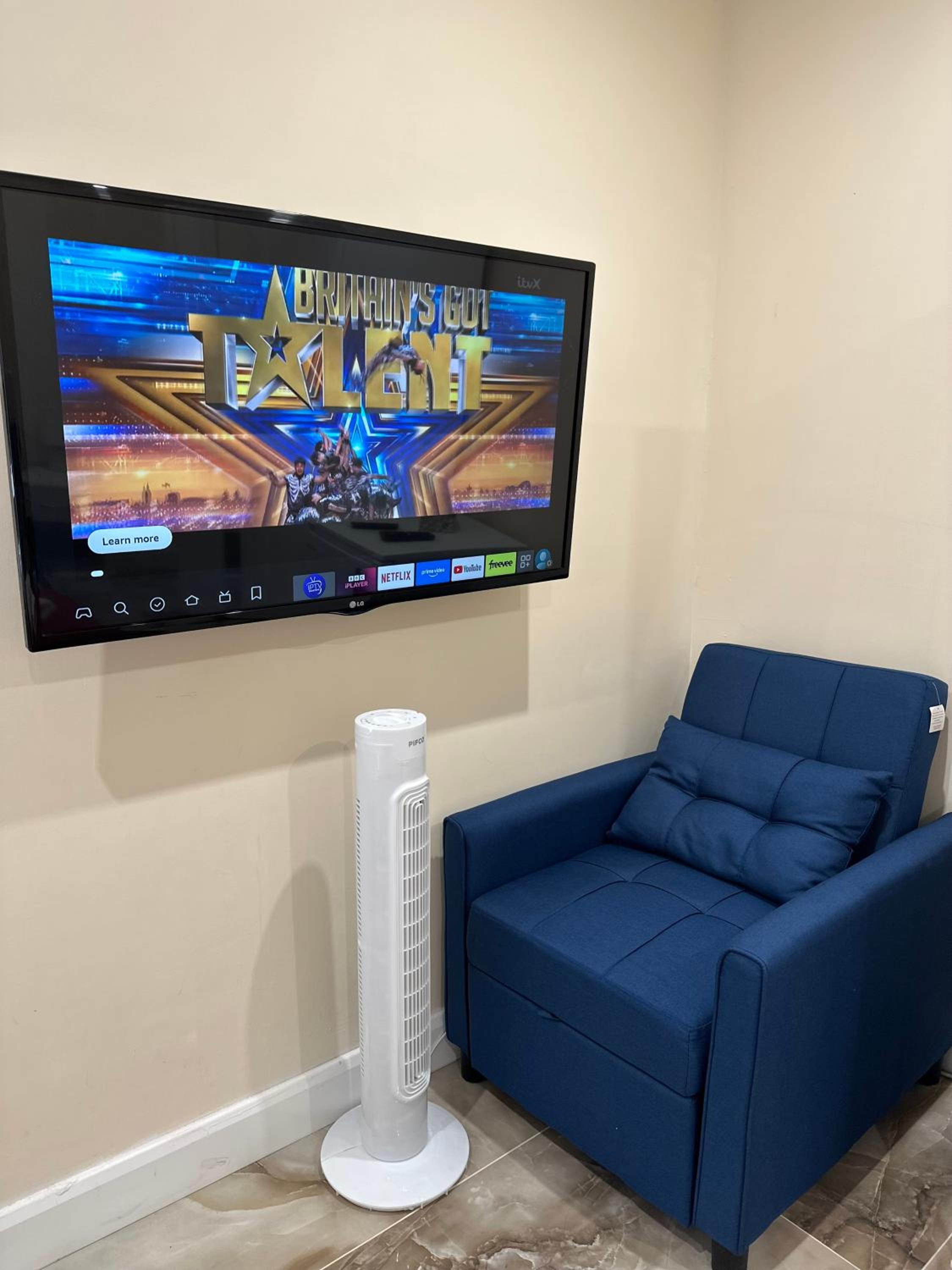 Modern Studio Luxe Heathrow London