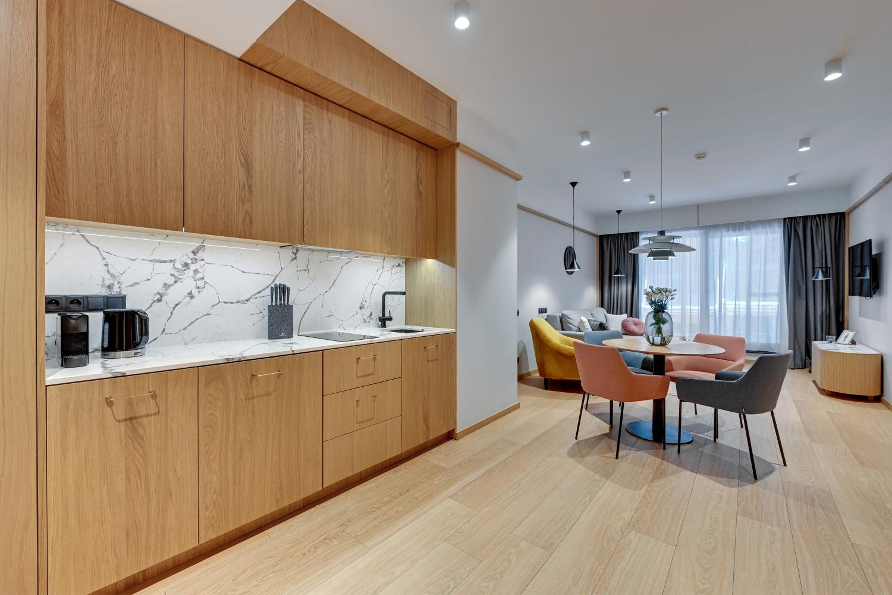 Flatbook - Deo Plaza Comfort Apartments