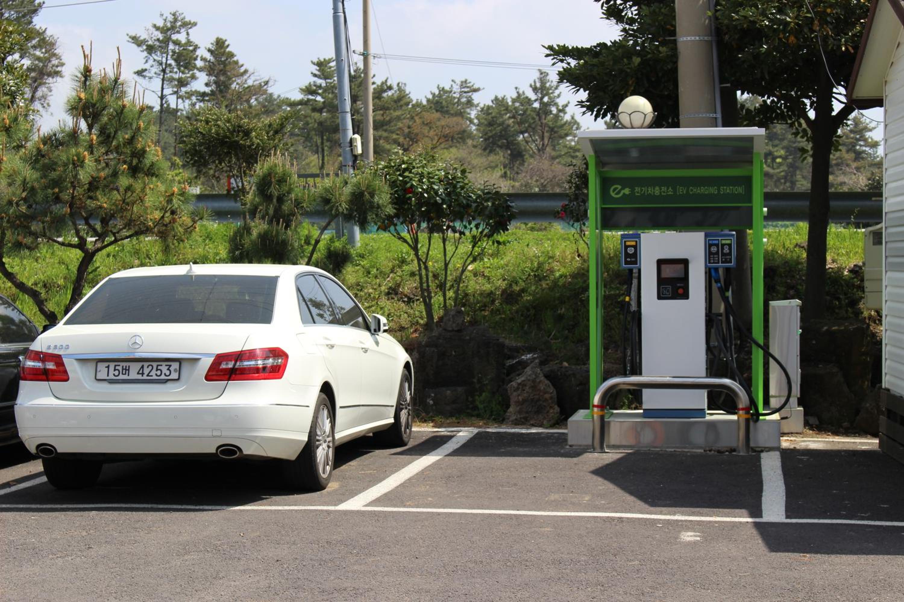 Jeju Feel House