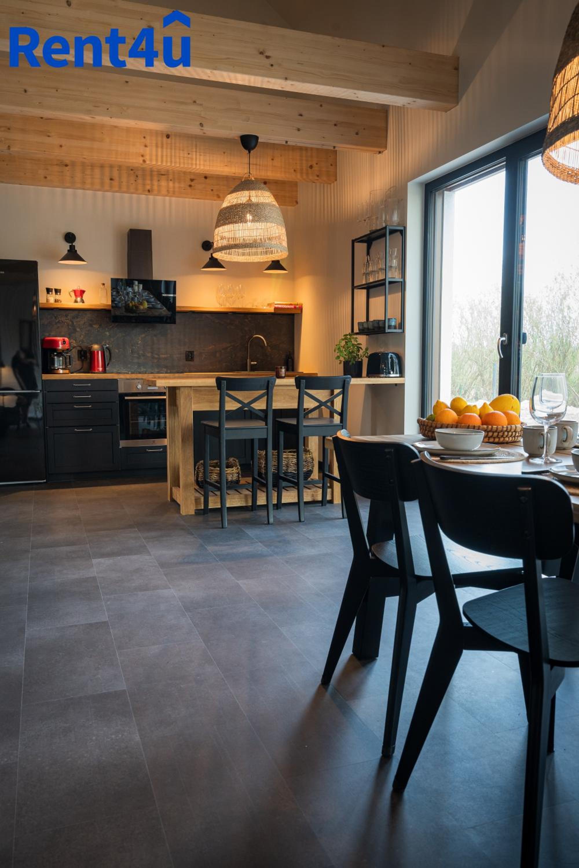 Fairway House by Rent4You