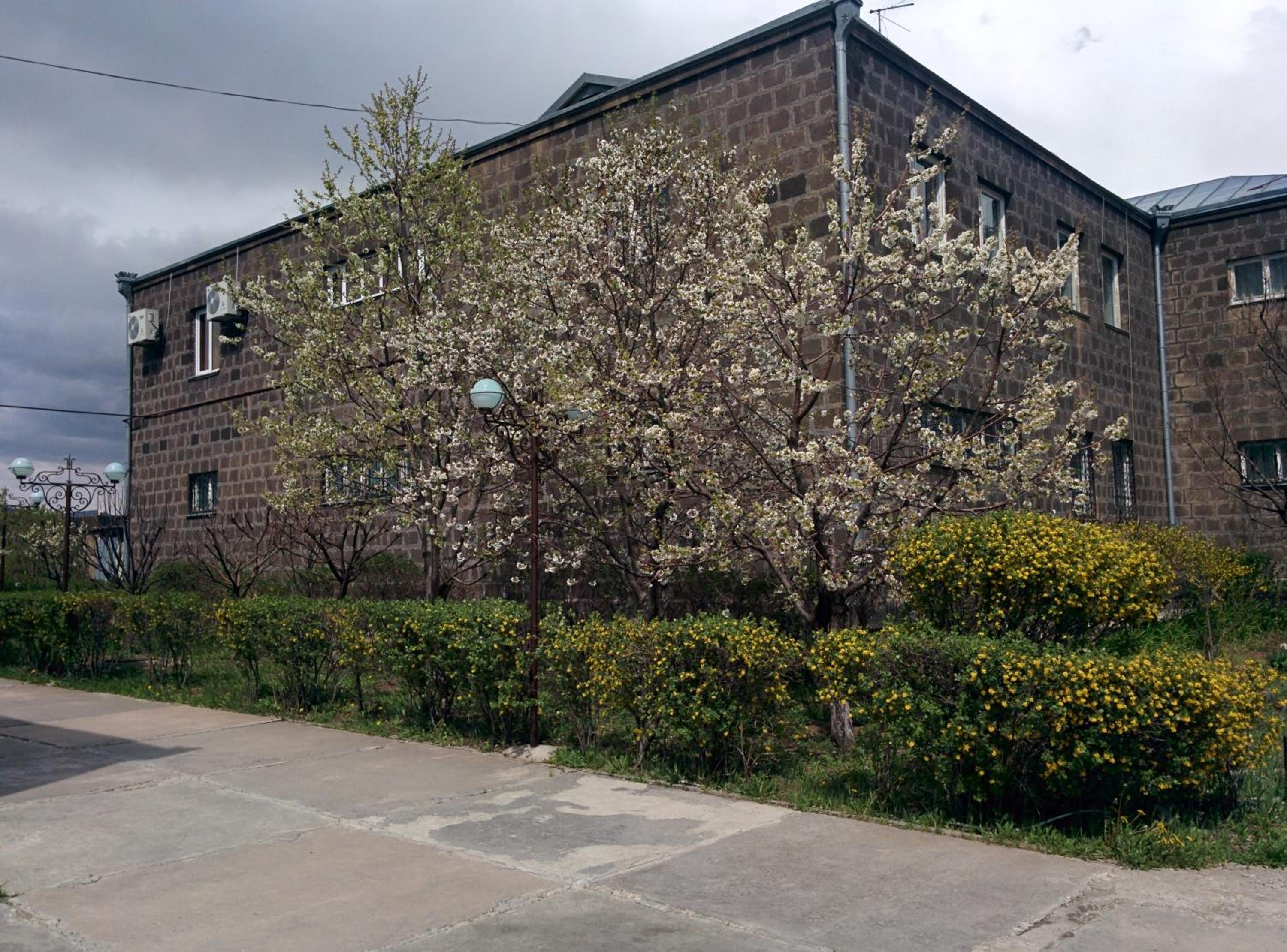 Erazank Hotel