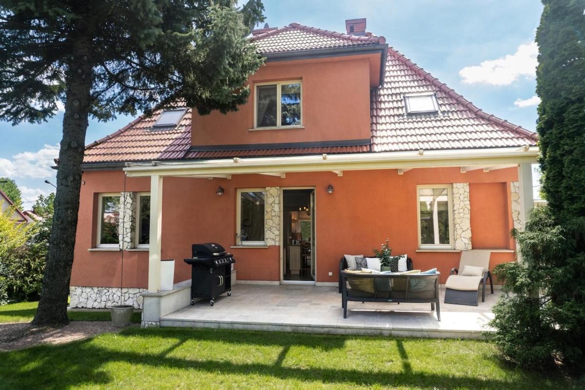 Golden Villa Kraków - Stylowa Willa z Ogrodem i Grillem