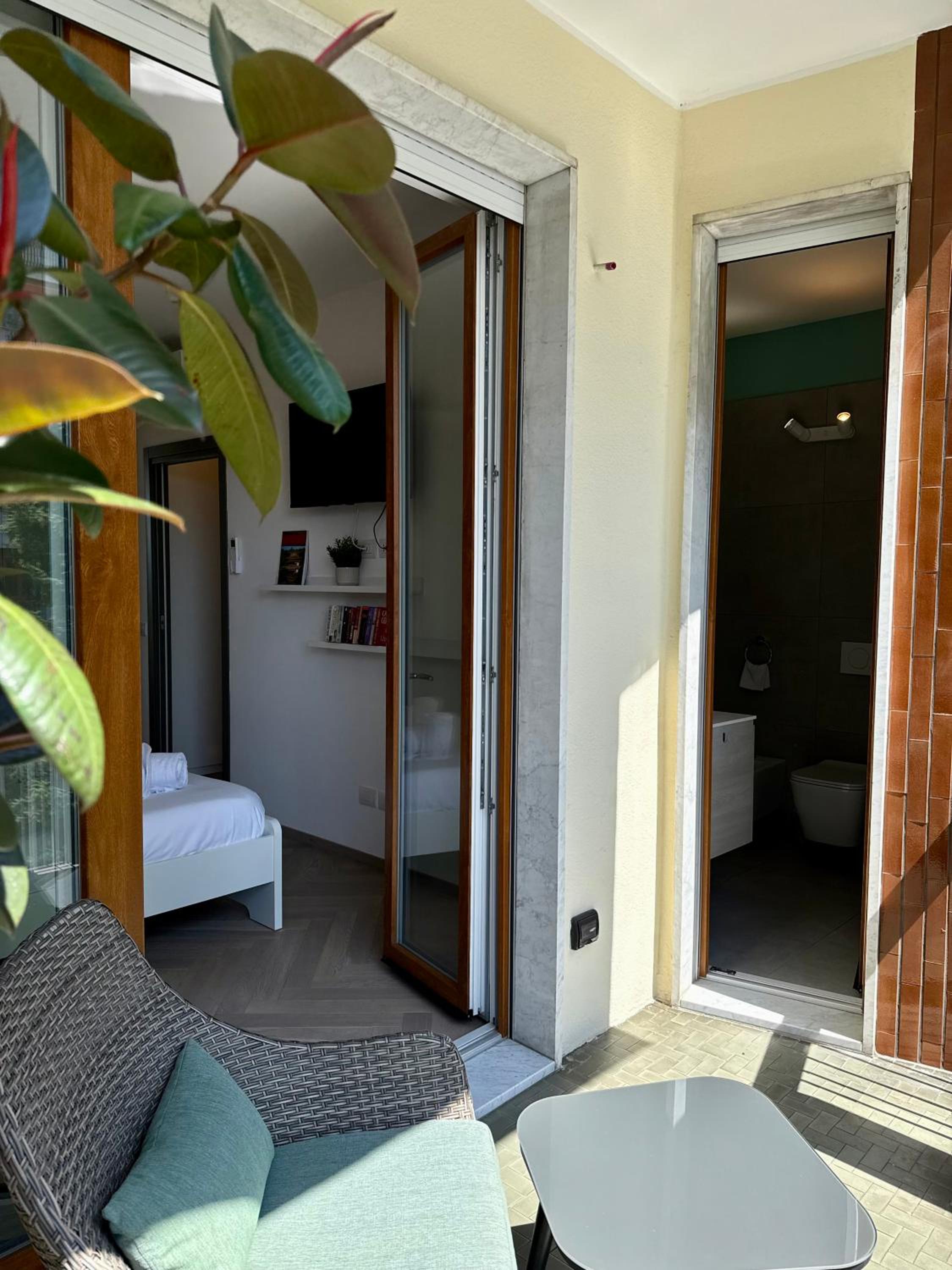 LURO Deluxe Apartments - City Life Nest