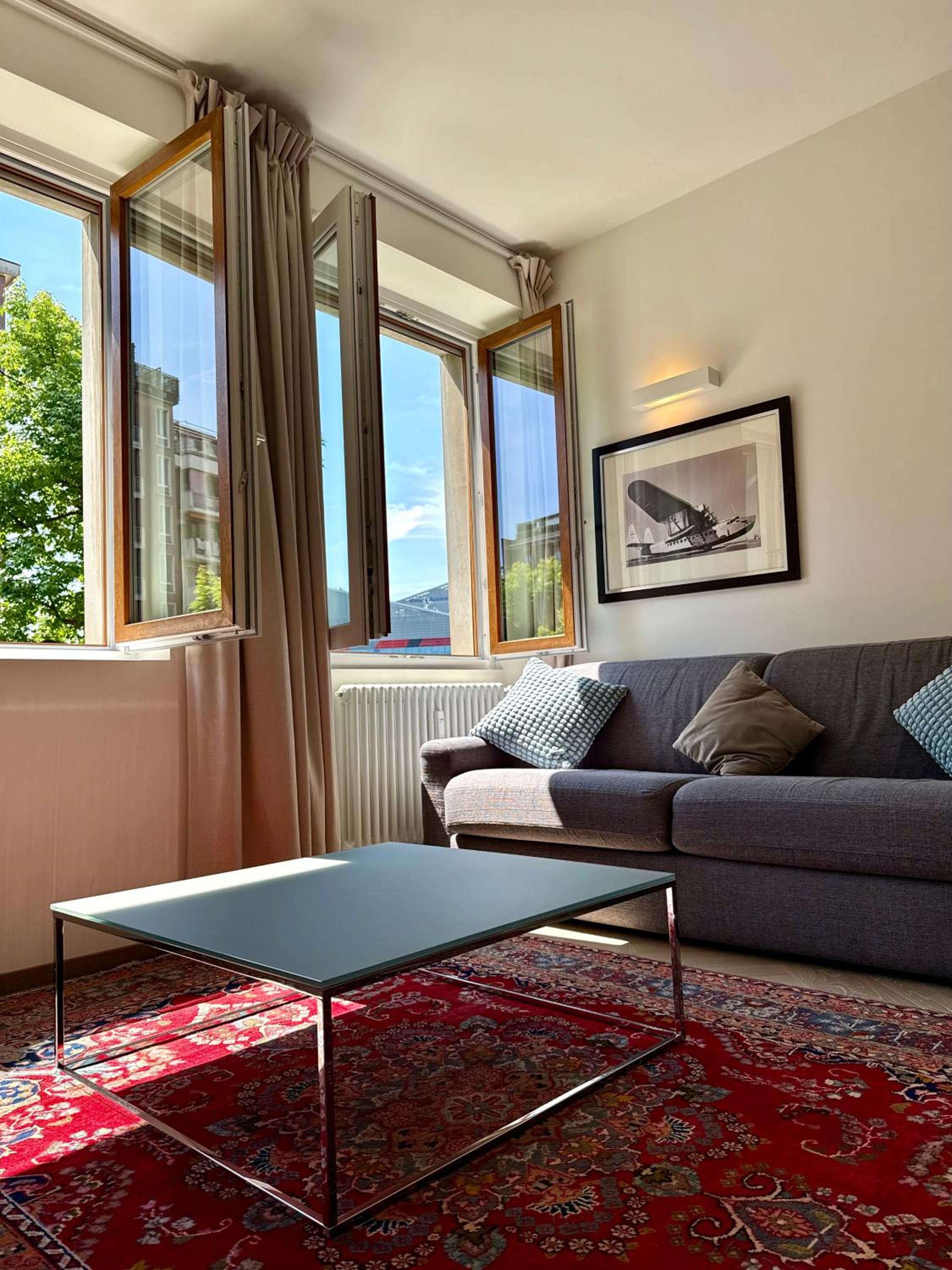 LURO Deluxe Apartments - City Life Nest