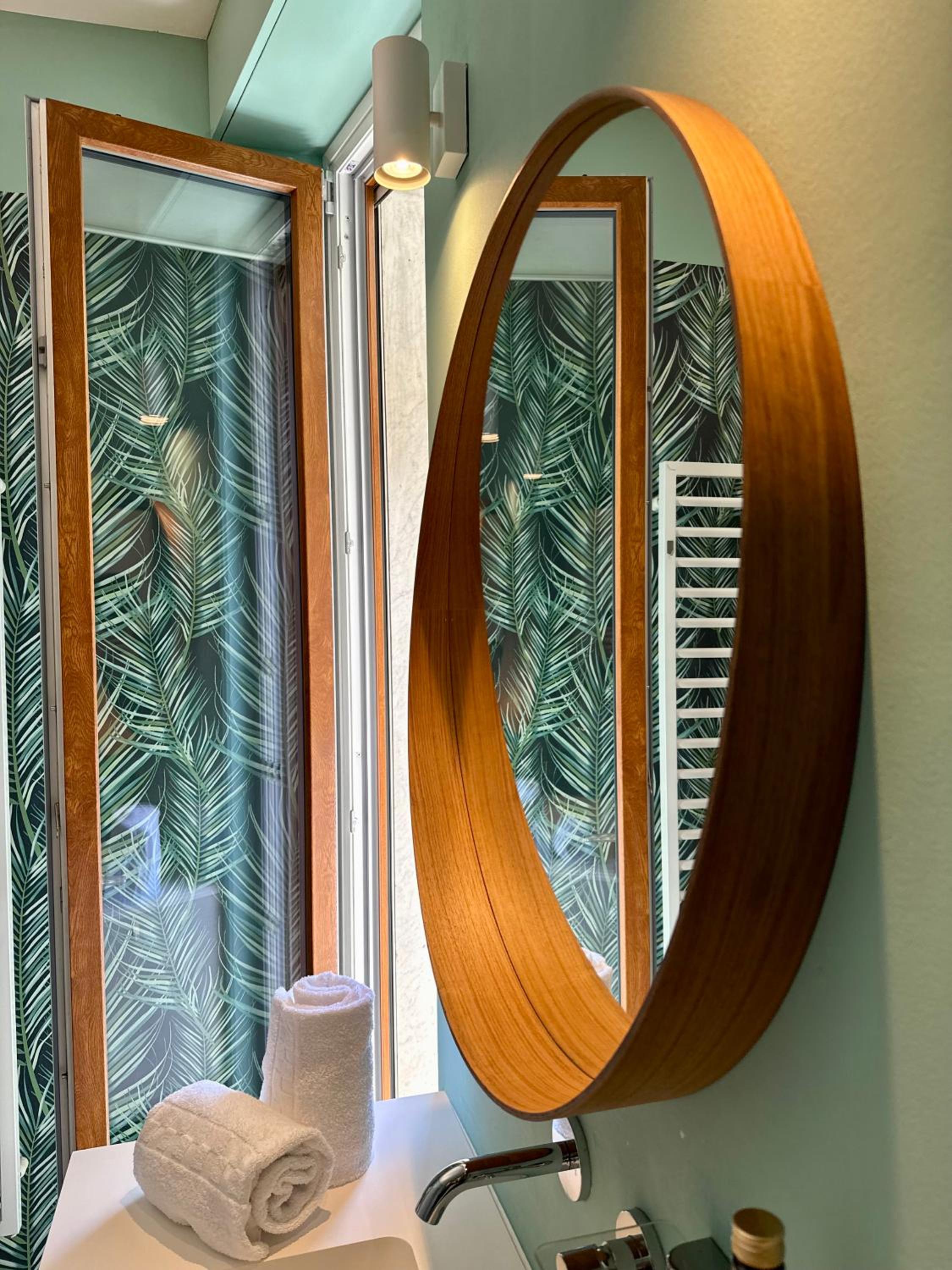 LURO Deluxe Apartments - City Life Nest