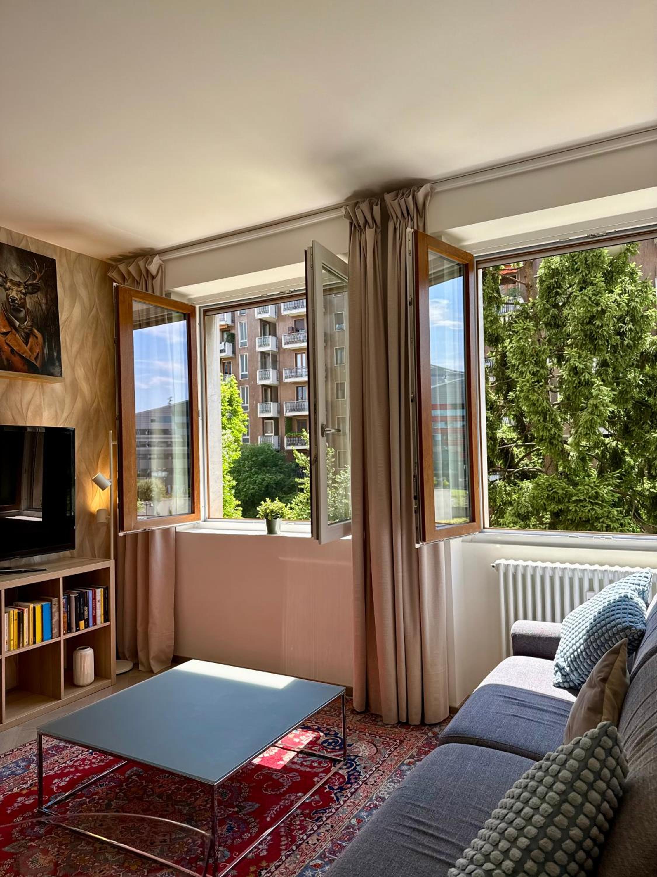 LURO Deluxe Apartments - City Life Nest