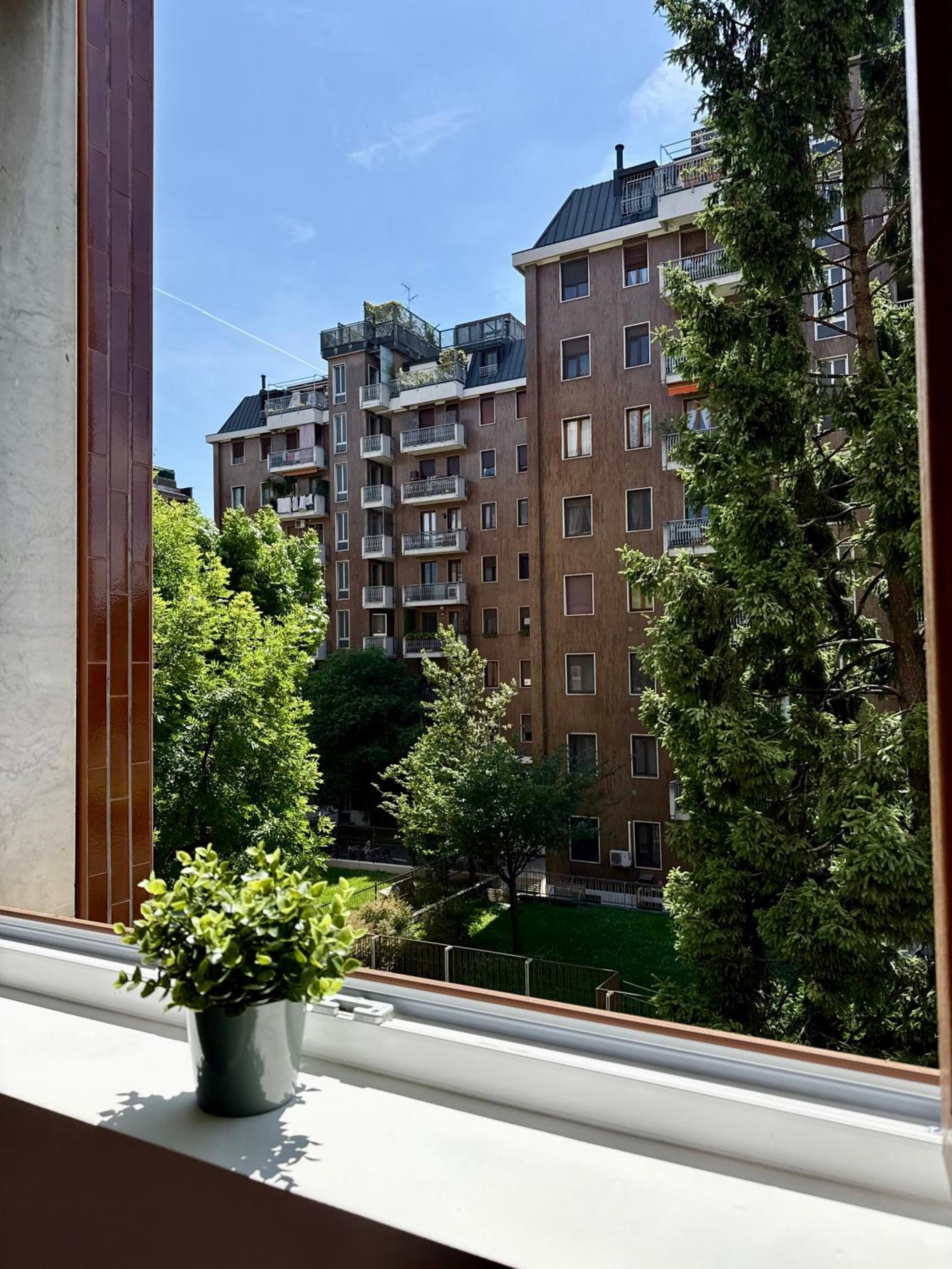 LURO Deluxe Apartments - City Life Nest