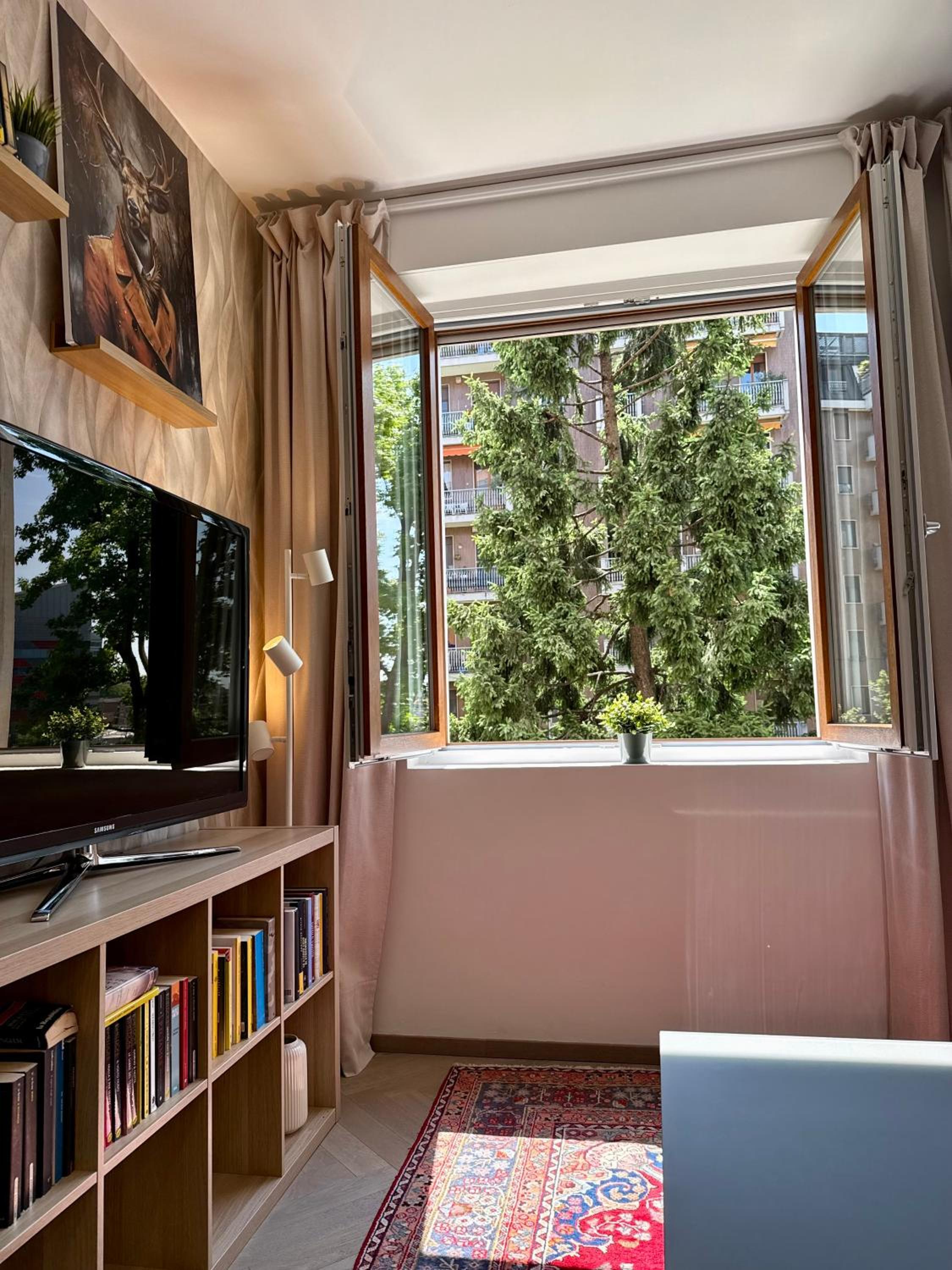LURO Deluxe Apartments - City Life Nest