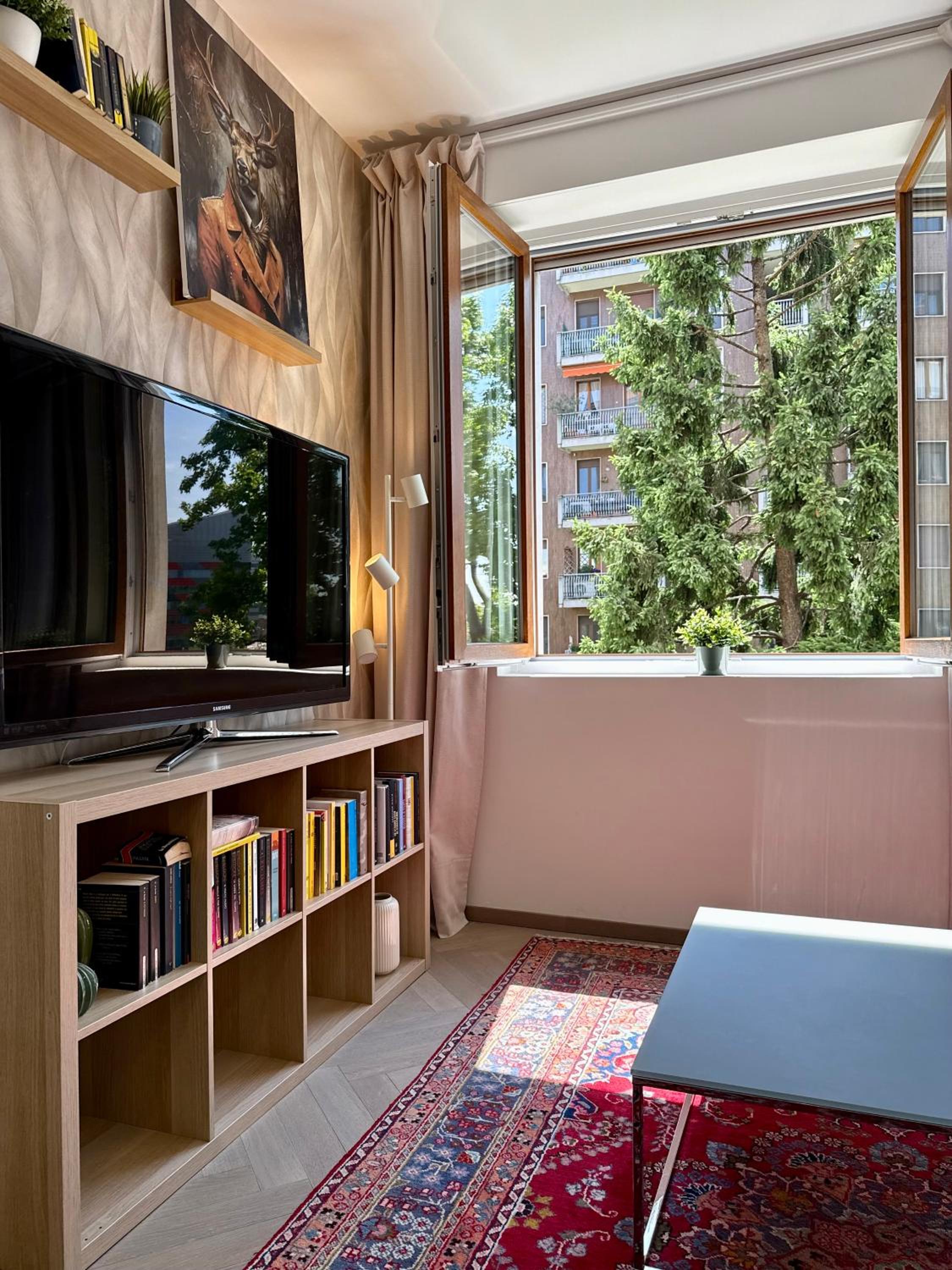 LURO Deluxe Apartments - City Life Nest