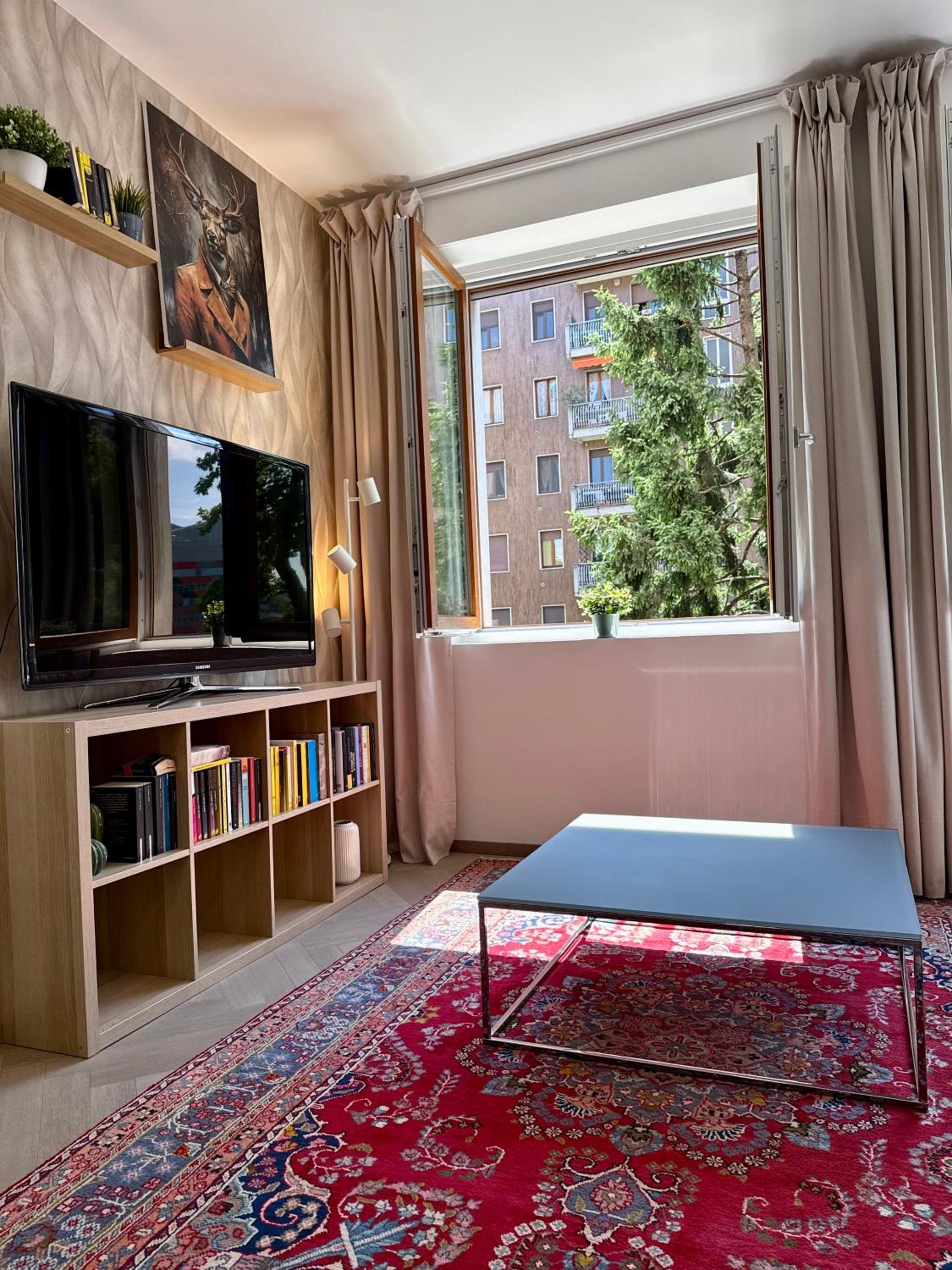 LURO Deluxe Apartments - City Life Nest