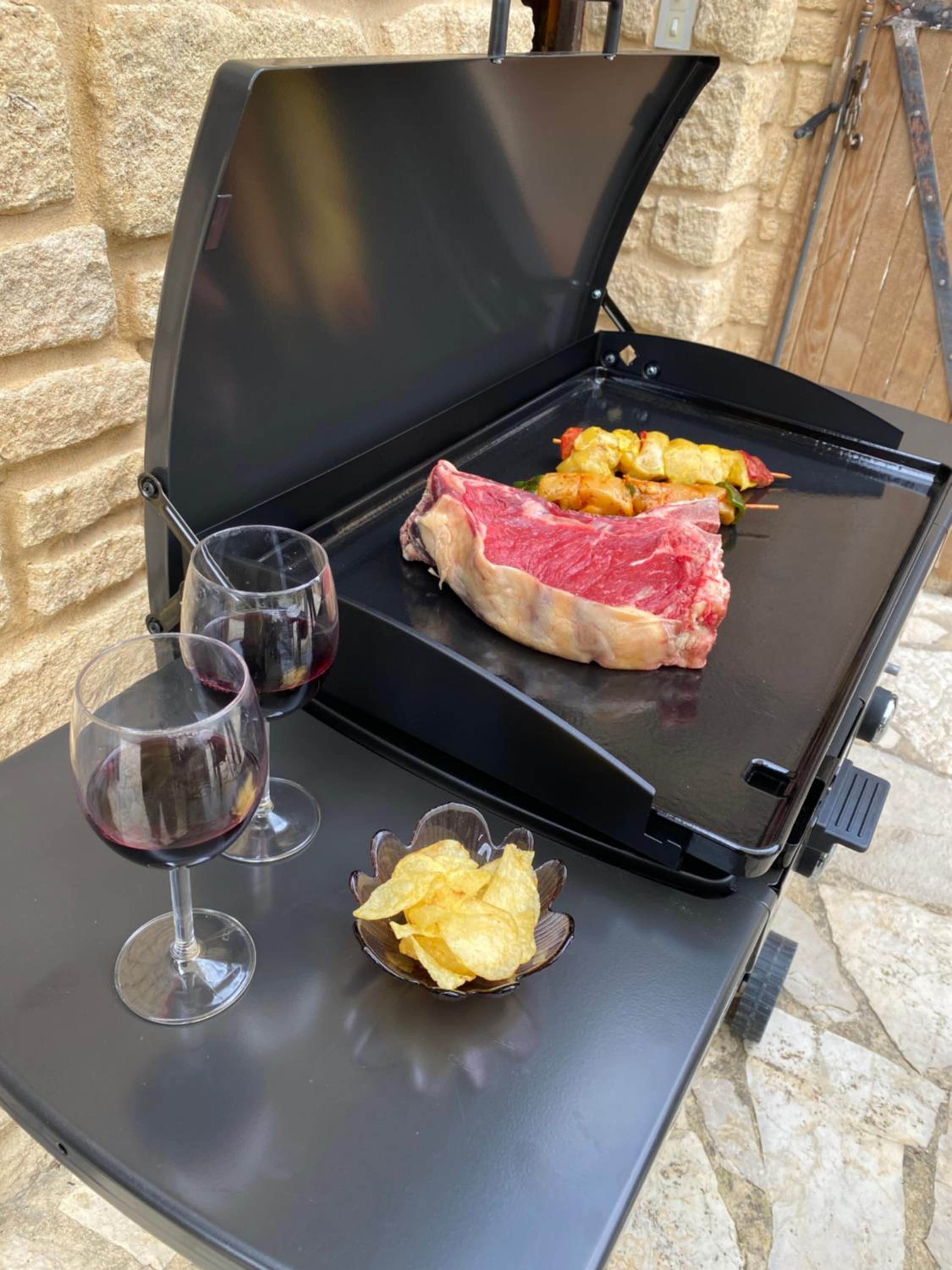 Escapade entre amis en Provence, 4 chambres, terrasse & jardin, proche Avignon