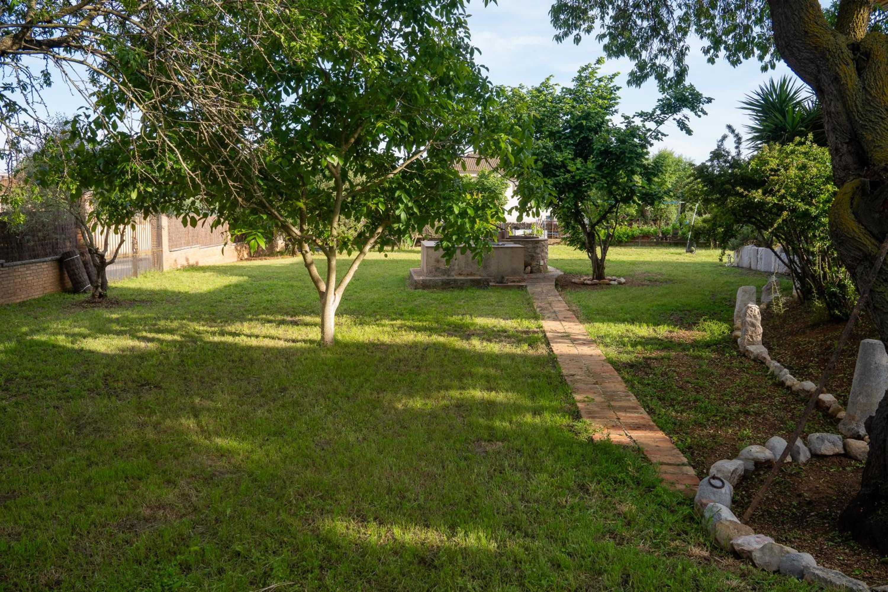 L'Ametller, casa Empordà, jardí, barbacoa, vistes