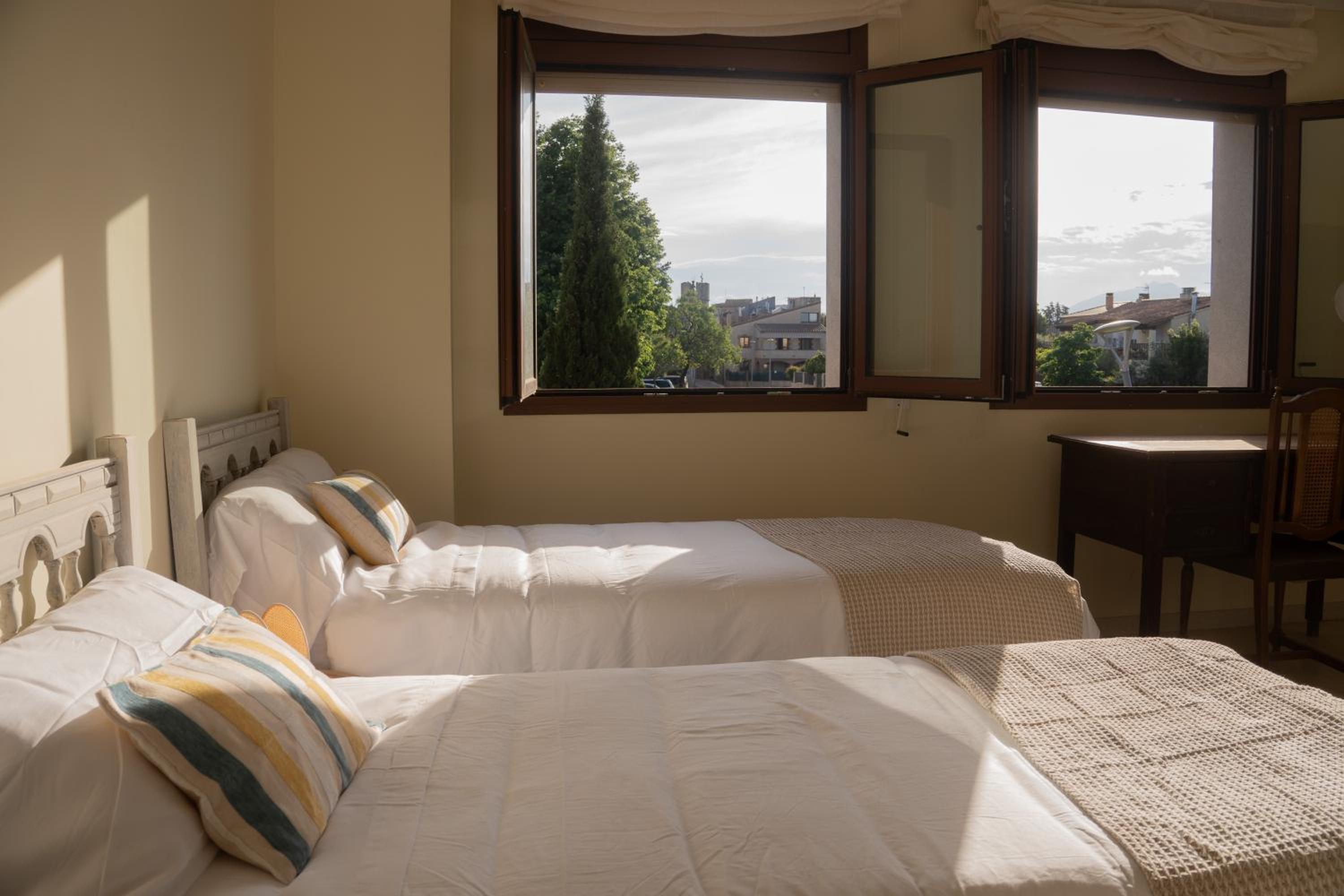 L'Ametller, casa Empordà, jardí, barbacoa, vistes