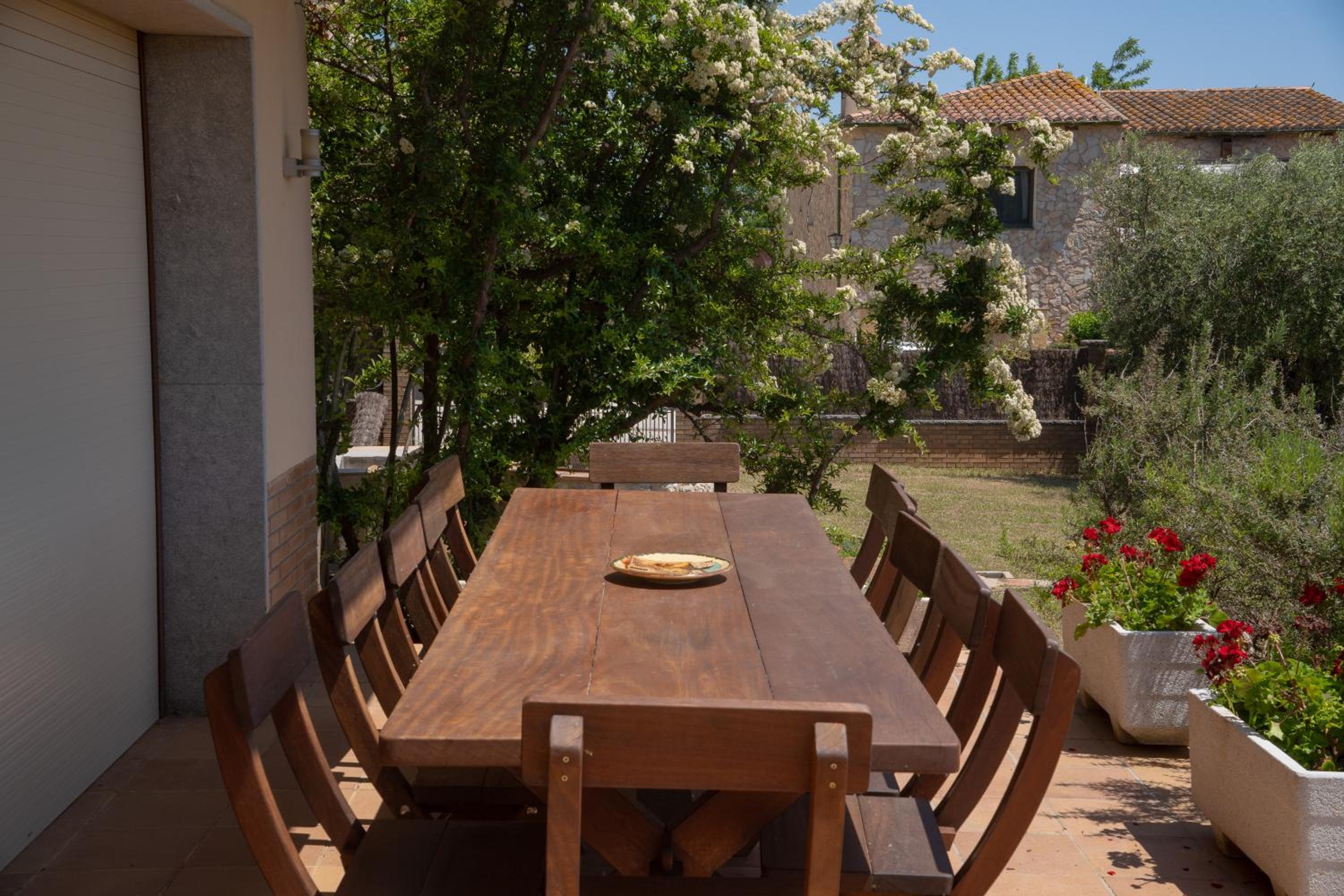 L'Ametller, casa Empordà, jardí, barbacoa, vistes