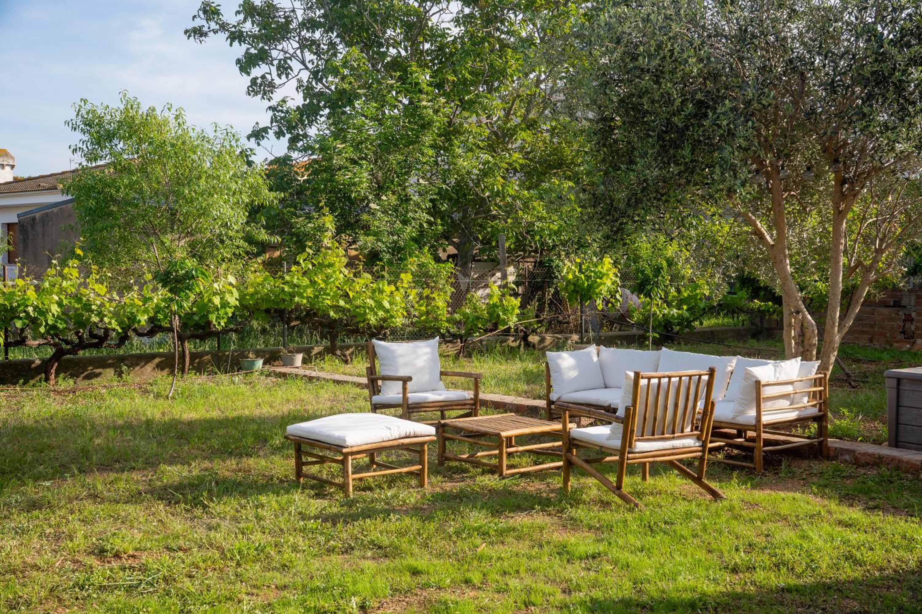 L'Ametller, casa Empordà, jardí, barbacoa, vistes