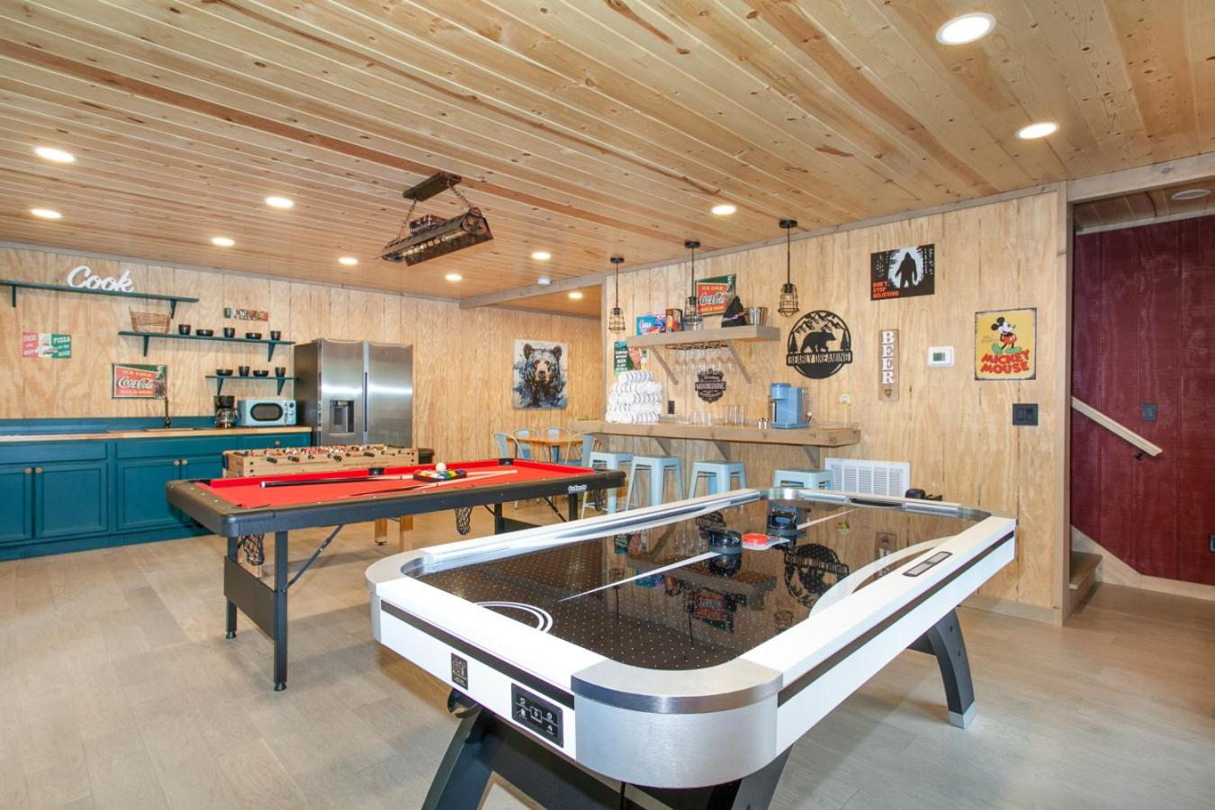 Bearly Dreaming: MTN View, Hot Tub & Game Room!