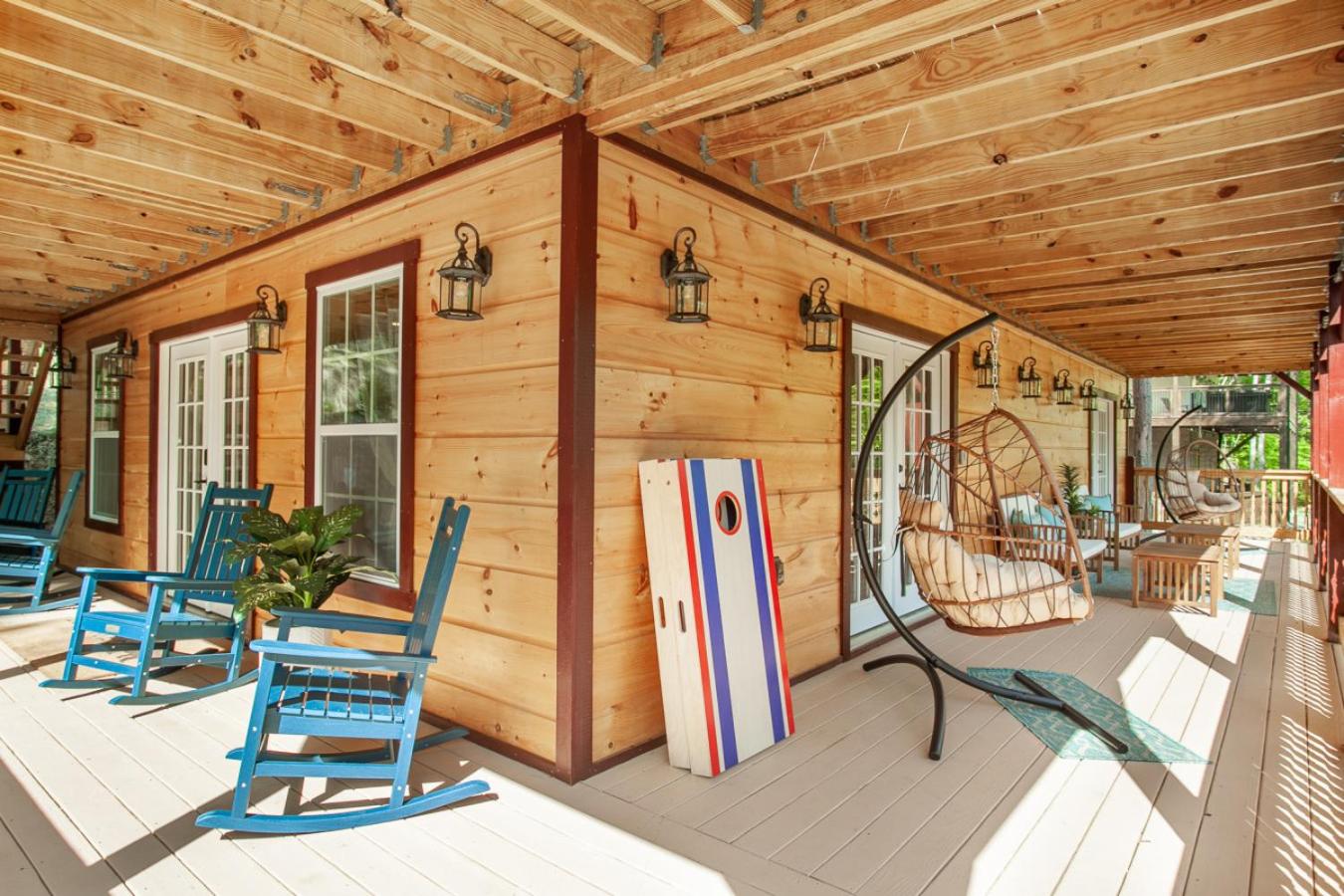Bearly Dreaming: MTN View, Hot Tub & Game Room!
