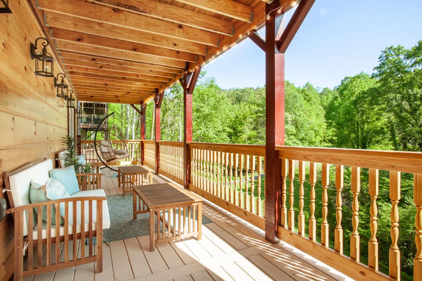 Bearly Dreaming: MTN View, Hot Tub & Game Room!