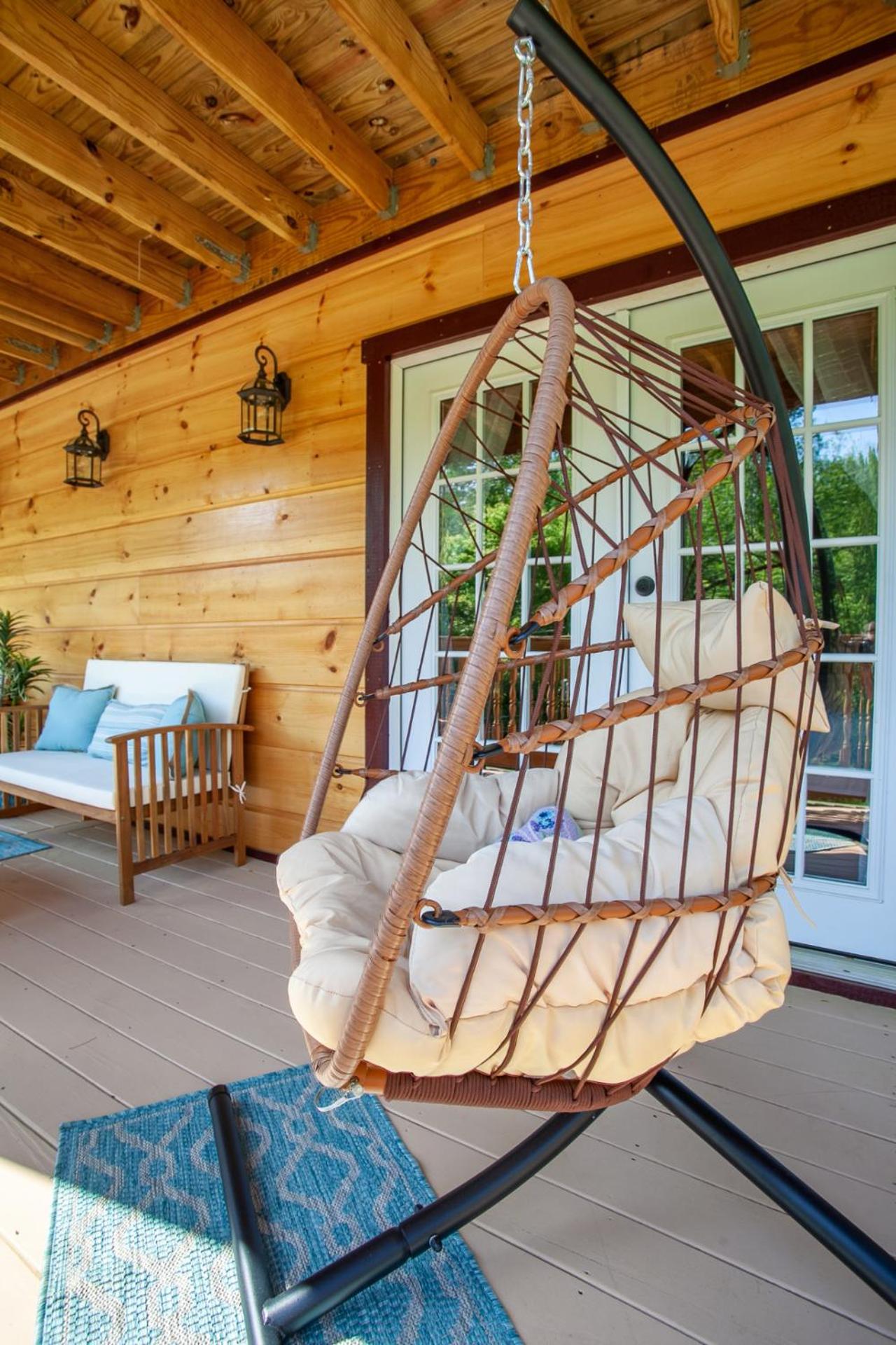 Bearly Dreaming: MTN View, Hot Tub & Game Room!