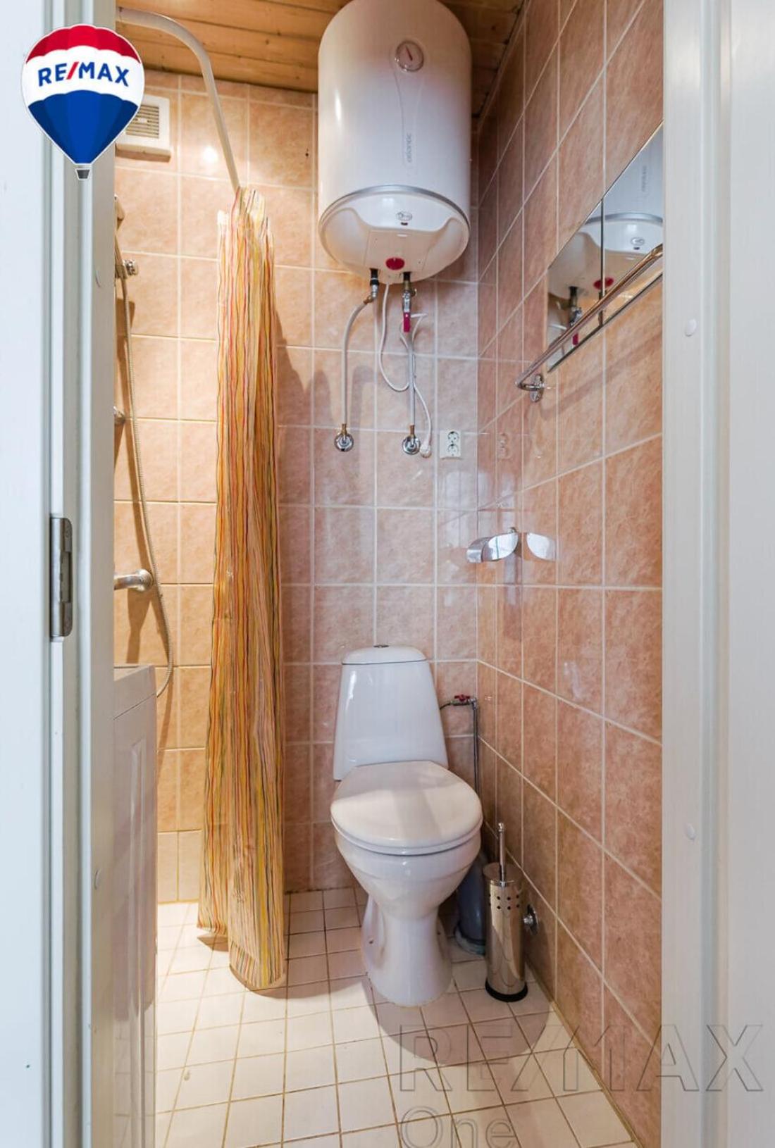 Cozy Apartment near Port & Old Town with Free Parking!