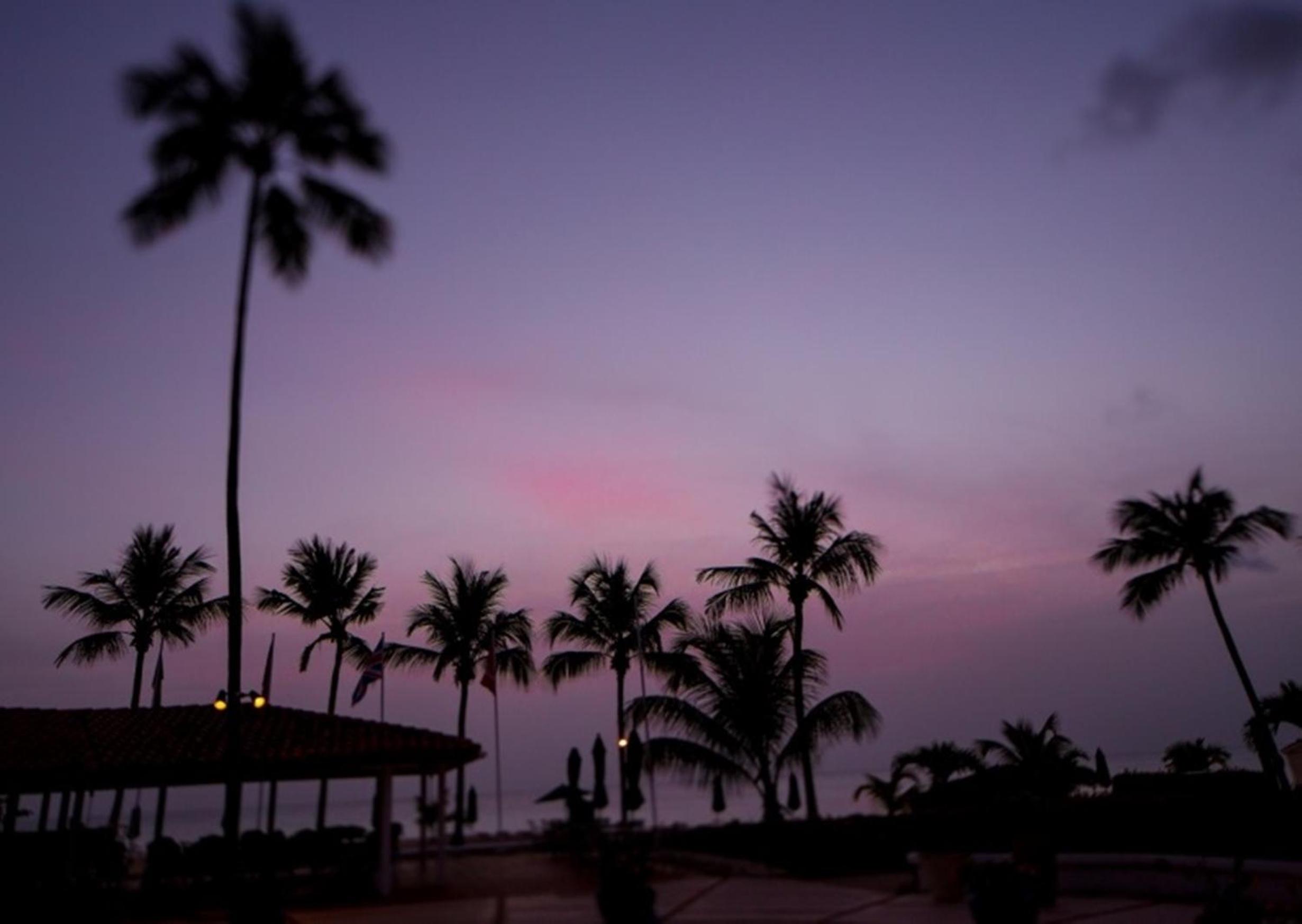 Royal Glitter Bay Villas