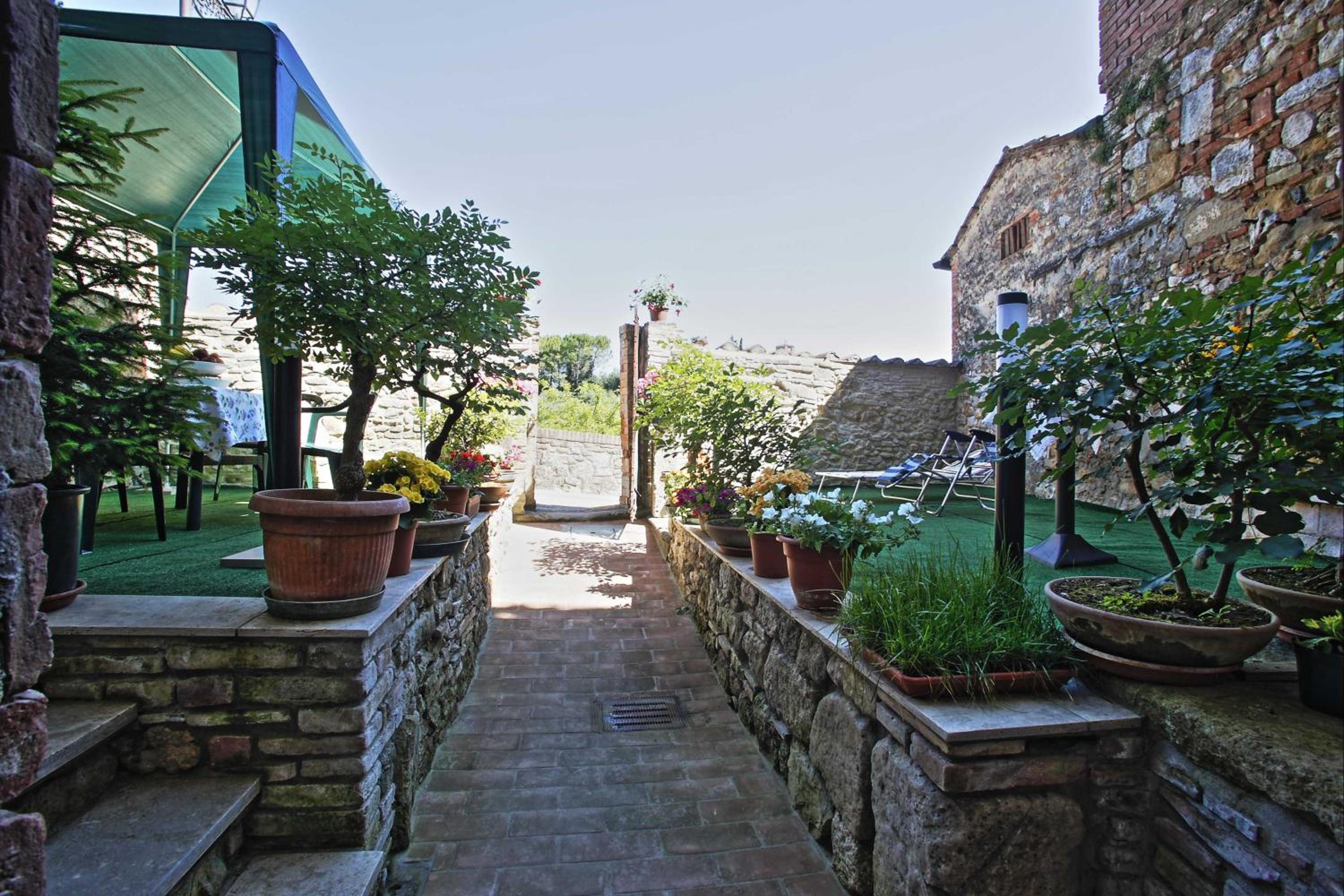 Photo 26