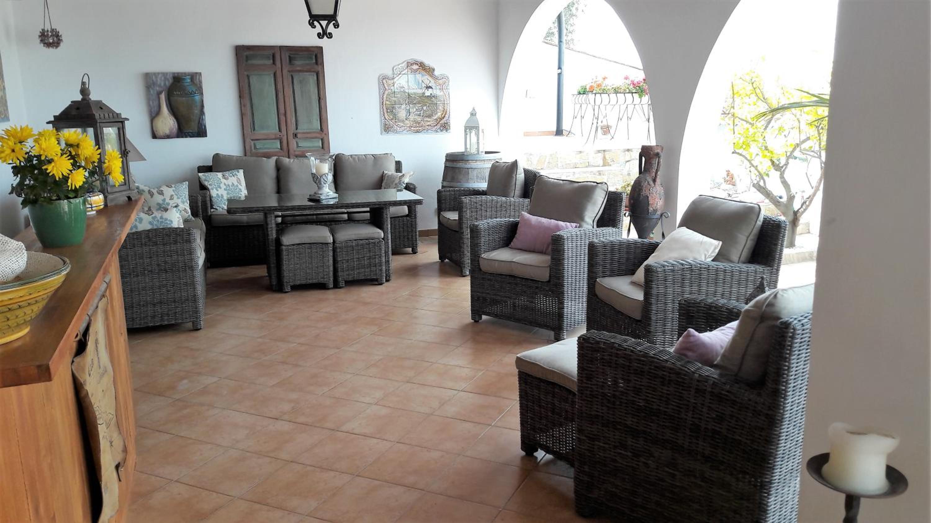 Casa Roble B&B