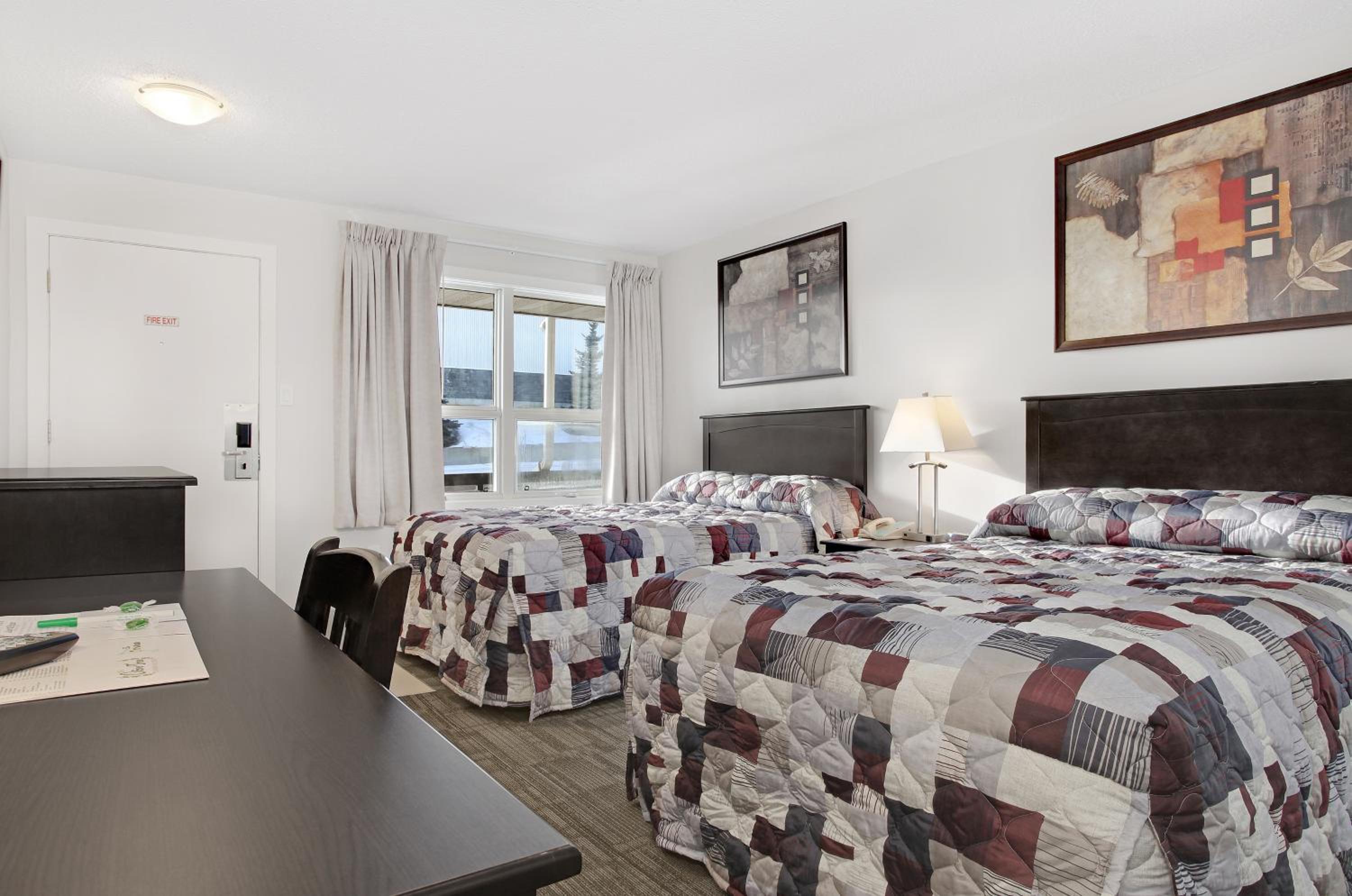 Edson Vacations - Guest House Inn Suites - Property Image 22